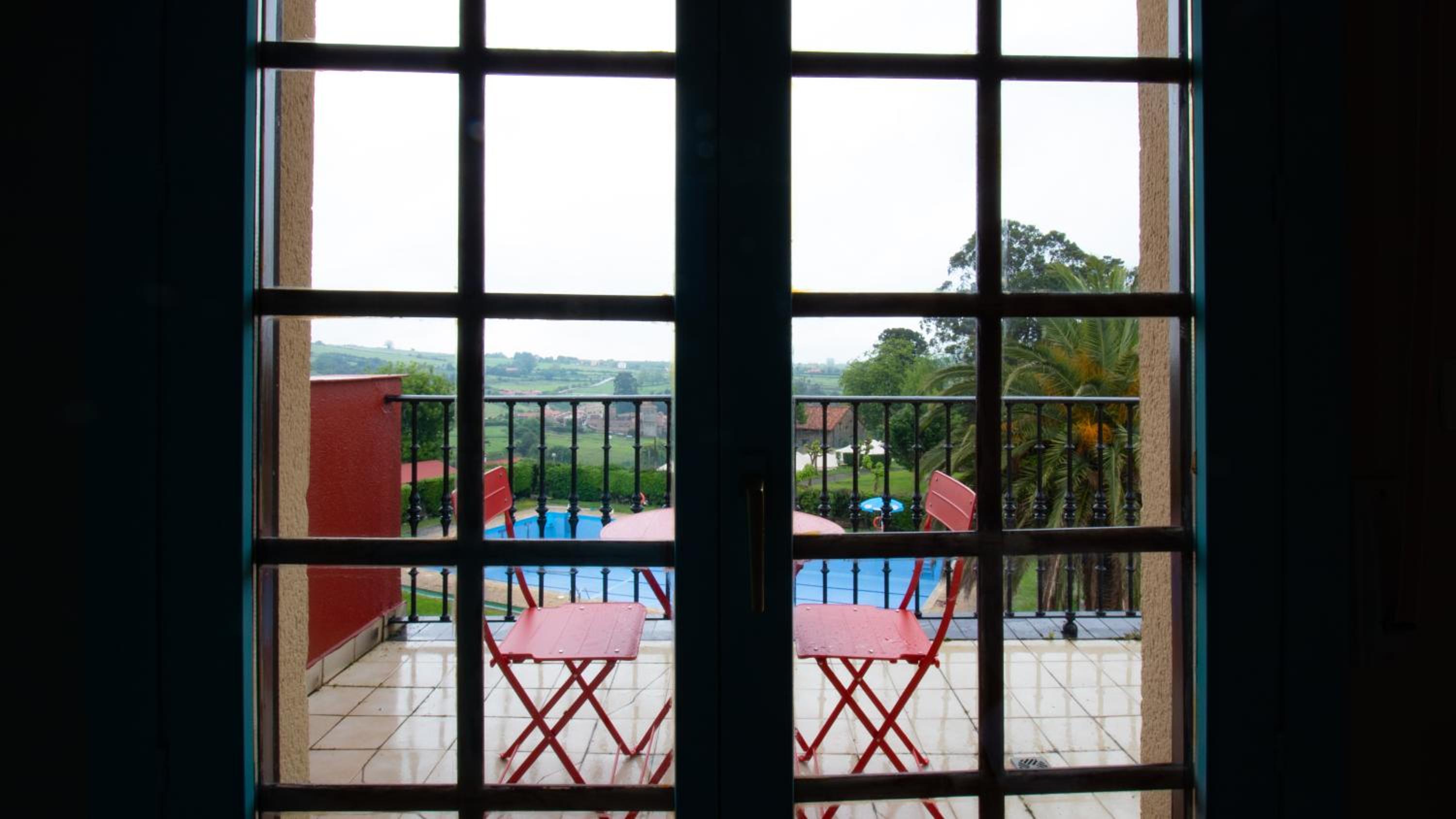 Studio with Balcony photo 3
