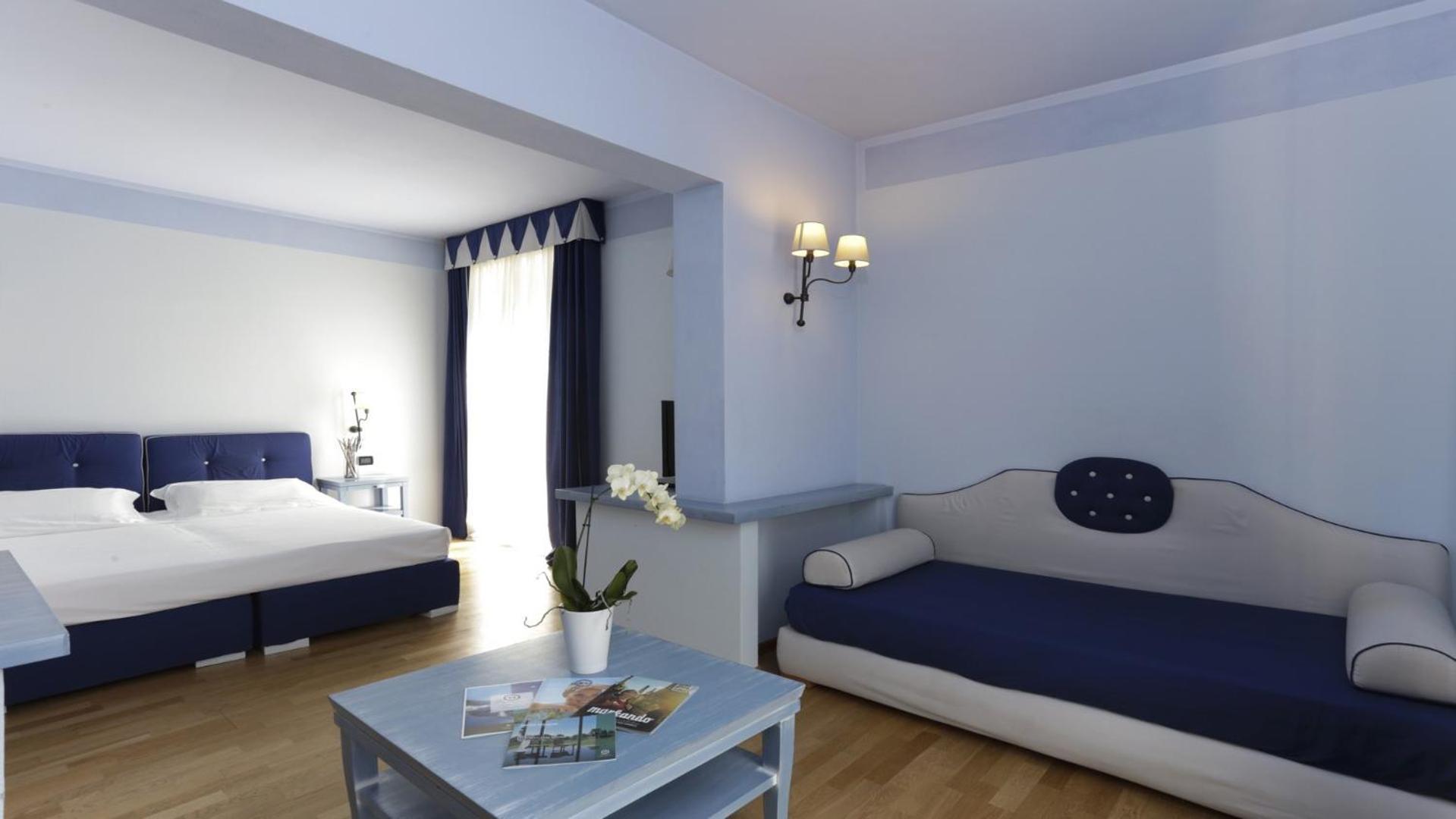 Deluxe Quadruple Room - Photo 5