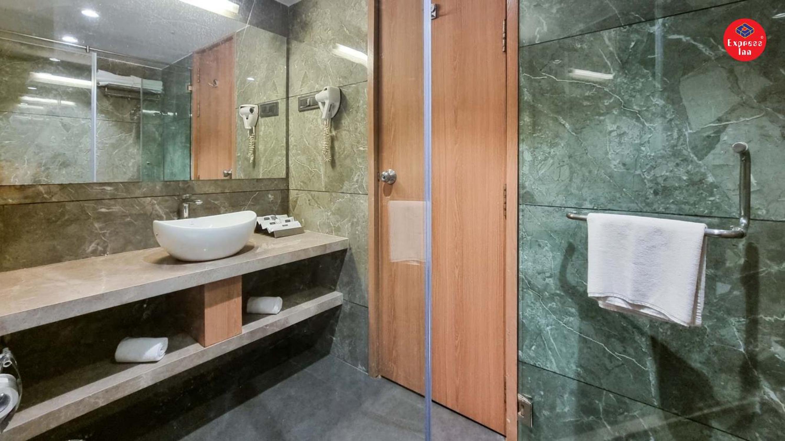 Express Room  - Photo 2