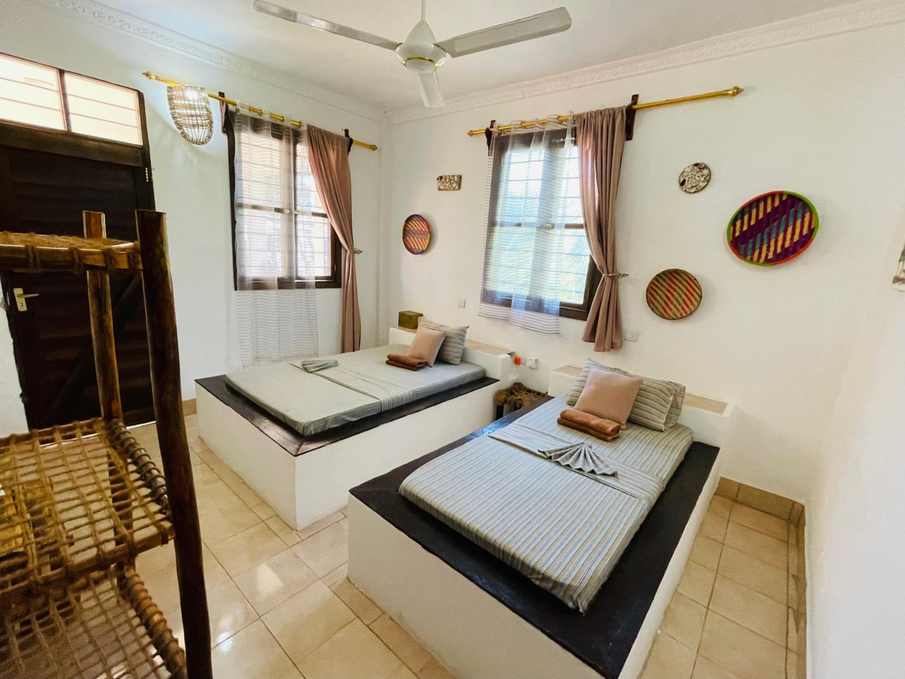 Twin Room with Terrace - Photo 15