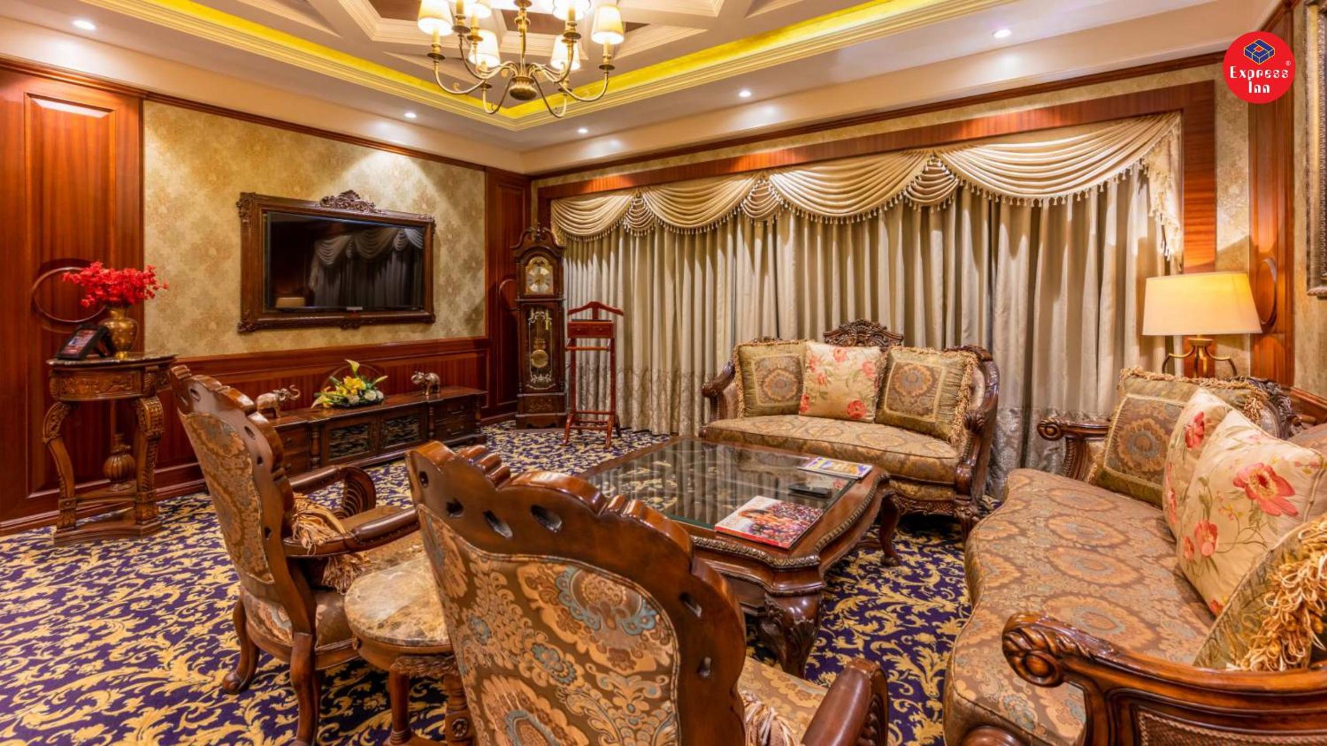 Presidential Suite photo