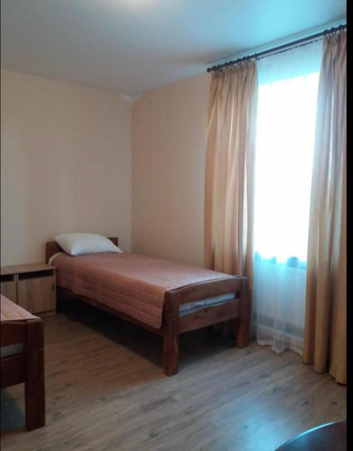 Twin Room with Bath photo 3