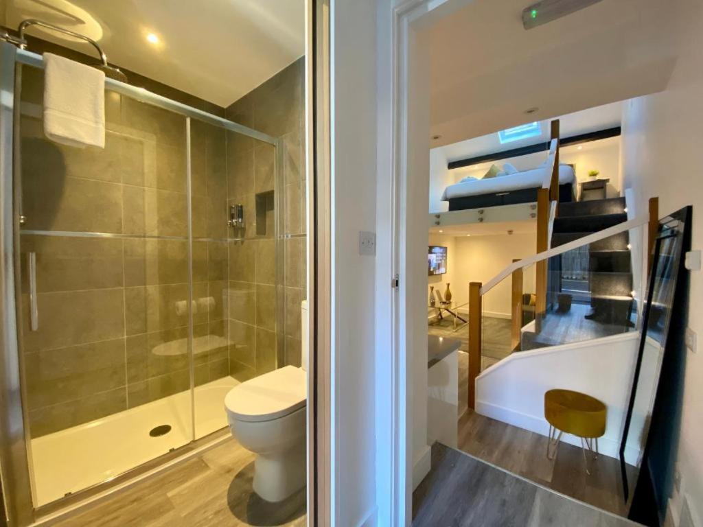 One-Bedroom Apartment - Photo 10
