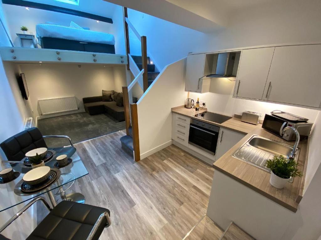 One-Bedroom Apartment - Photo 12