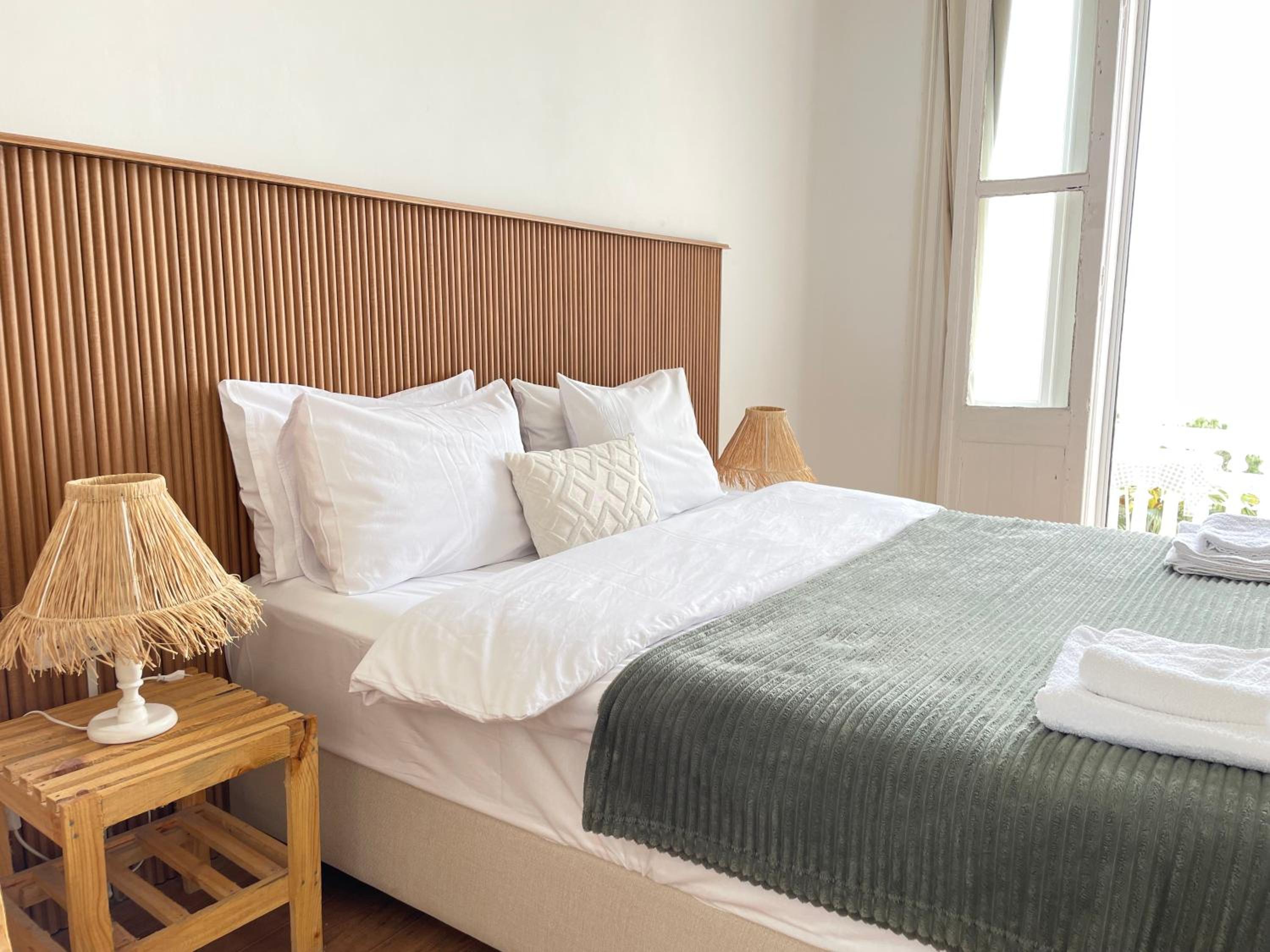 Double Room with Balcony and Sea View - Photo 1