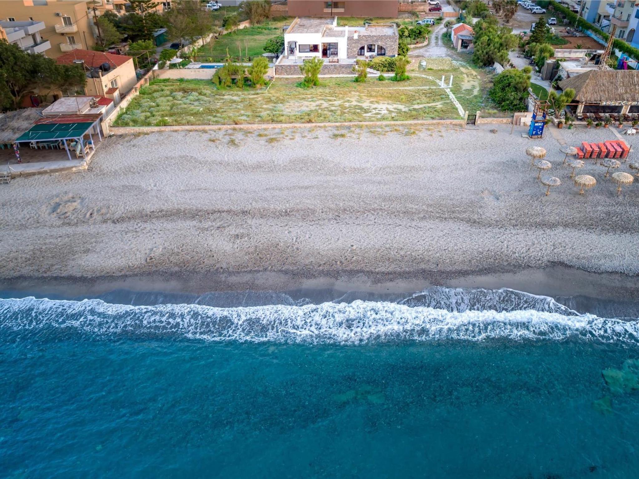 Villa photo 2