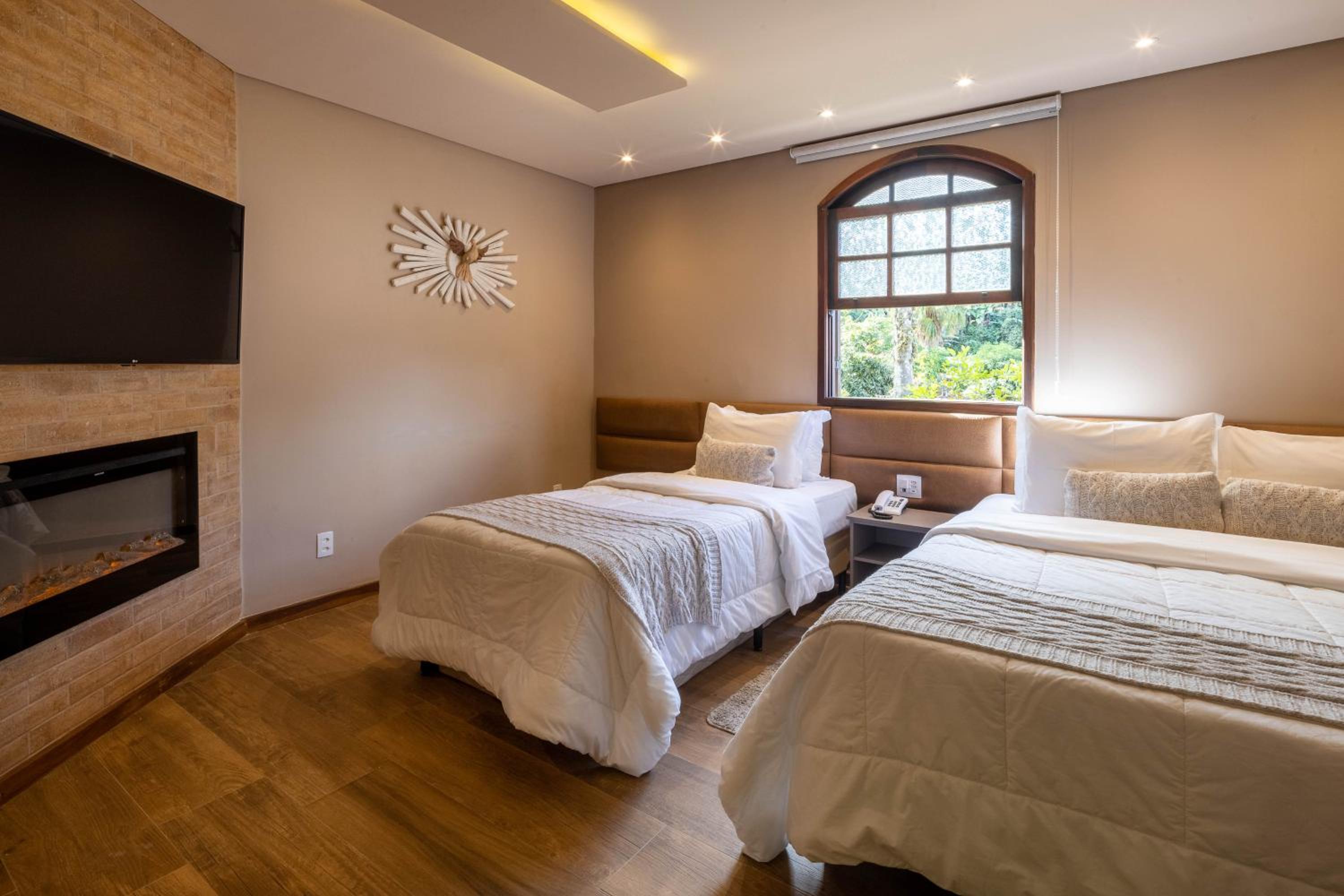 Luxury Quadruple Room photo 1