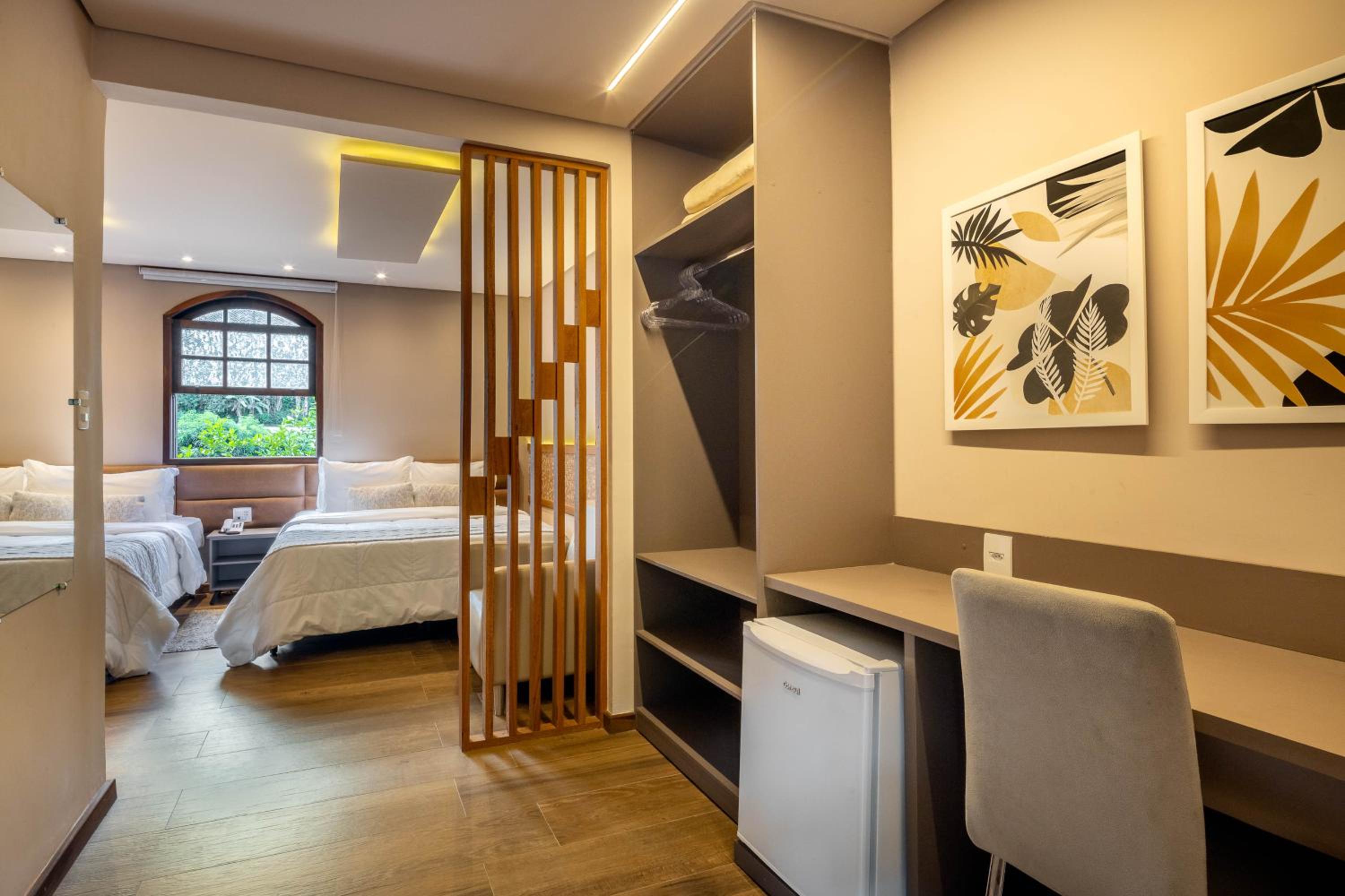 Luxury Quadruple Room photo 3