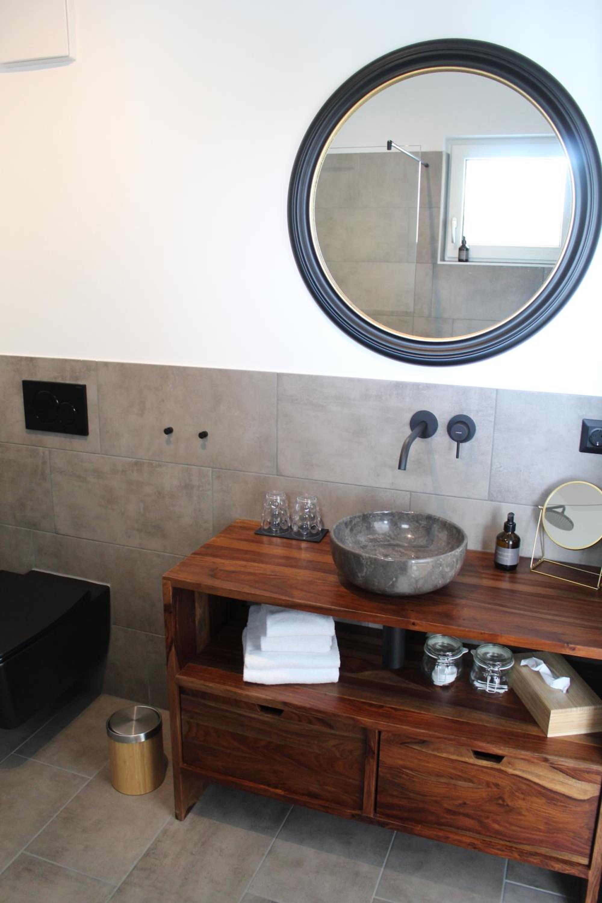 Deluxe Double Room with Balcony photo 3