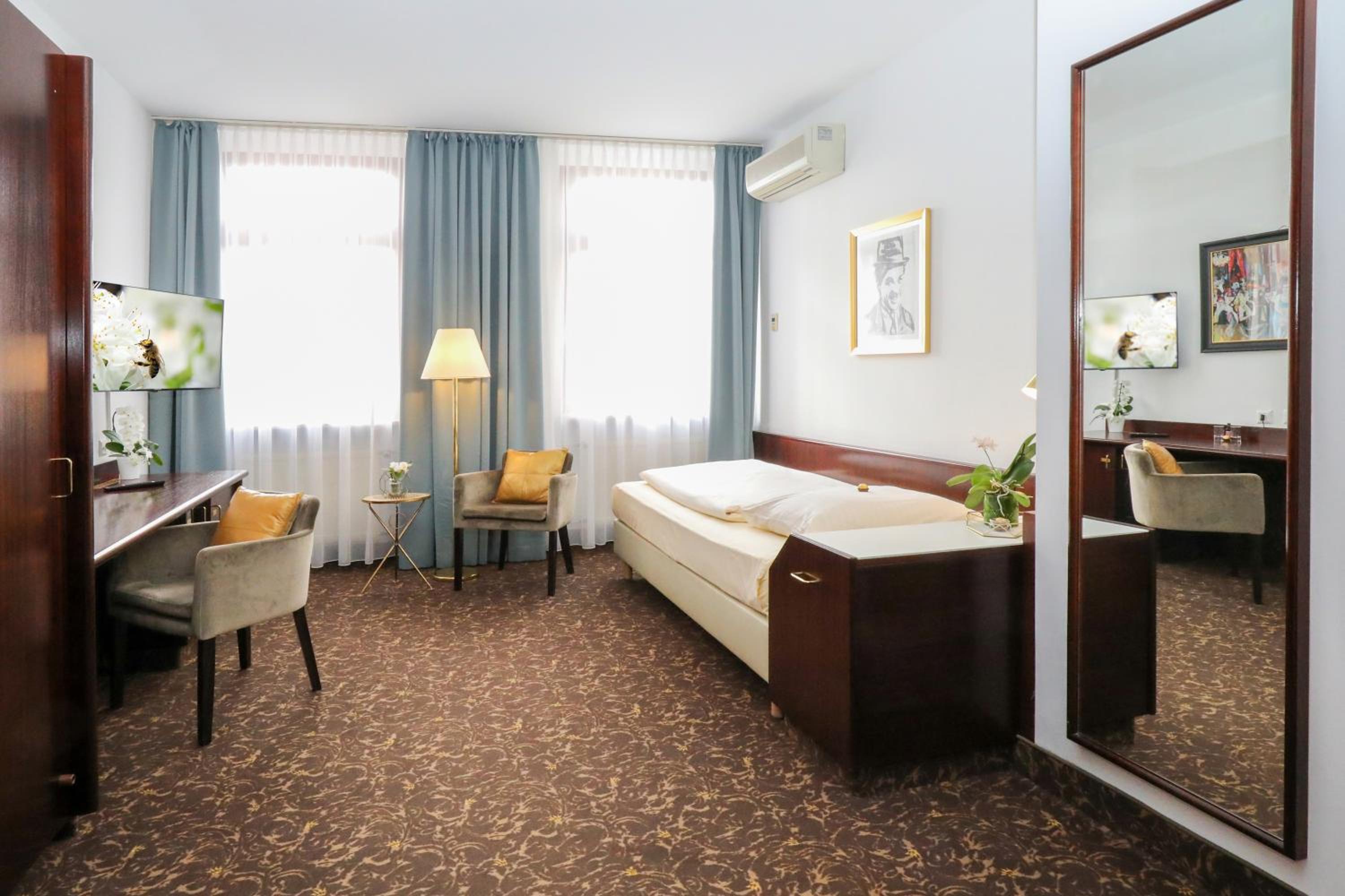 Premium Single Room photo 1