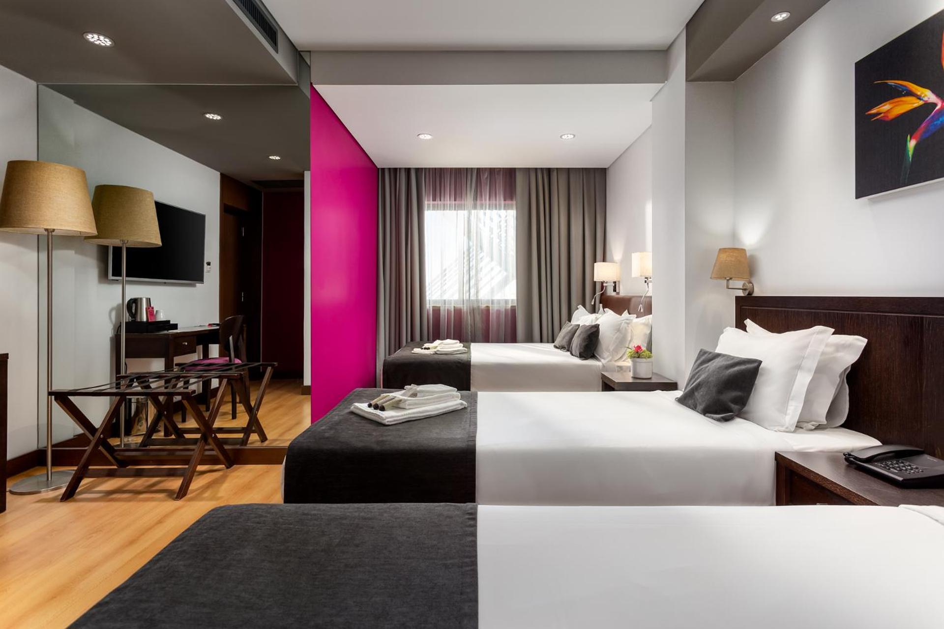Deluxe Family Room