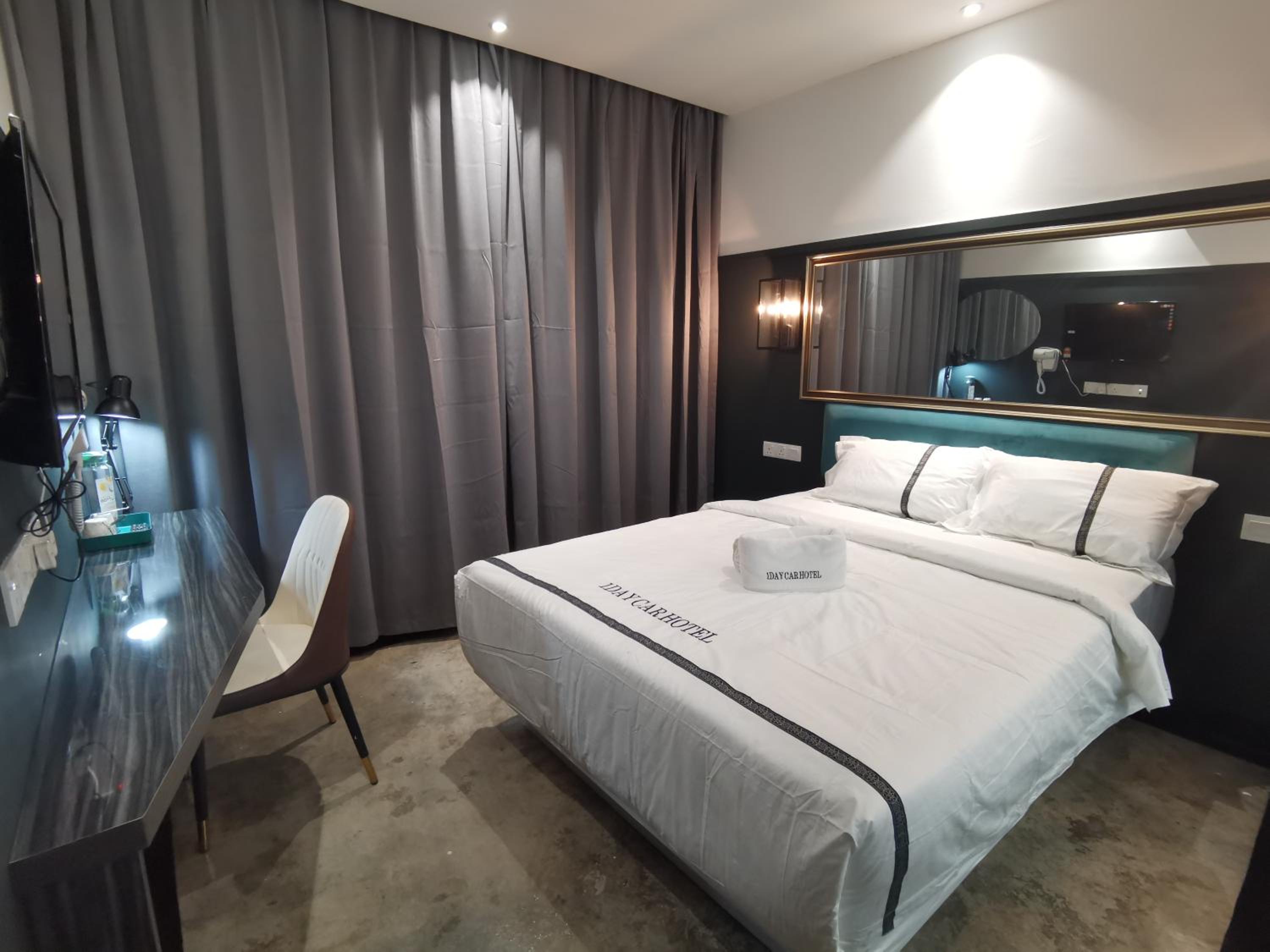 Deluxe Queen Room photo 2