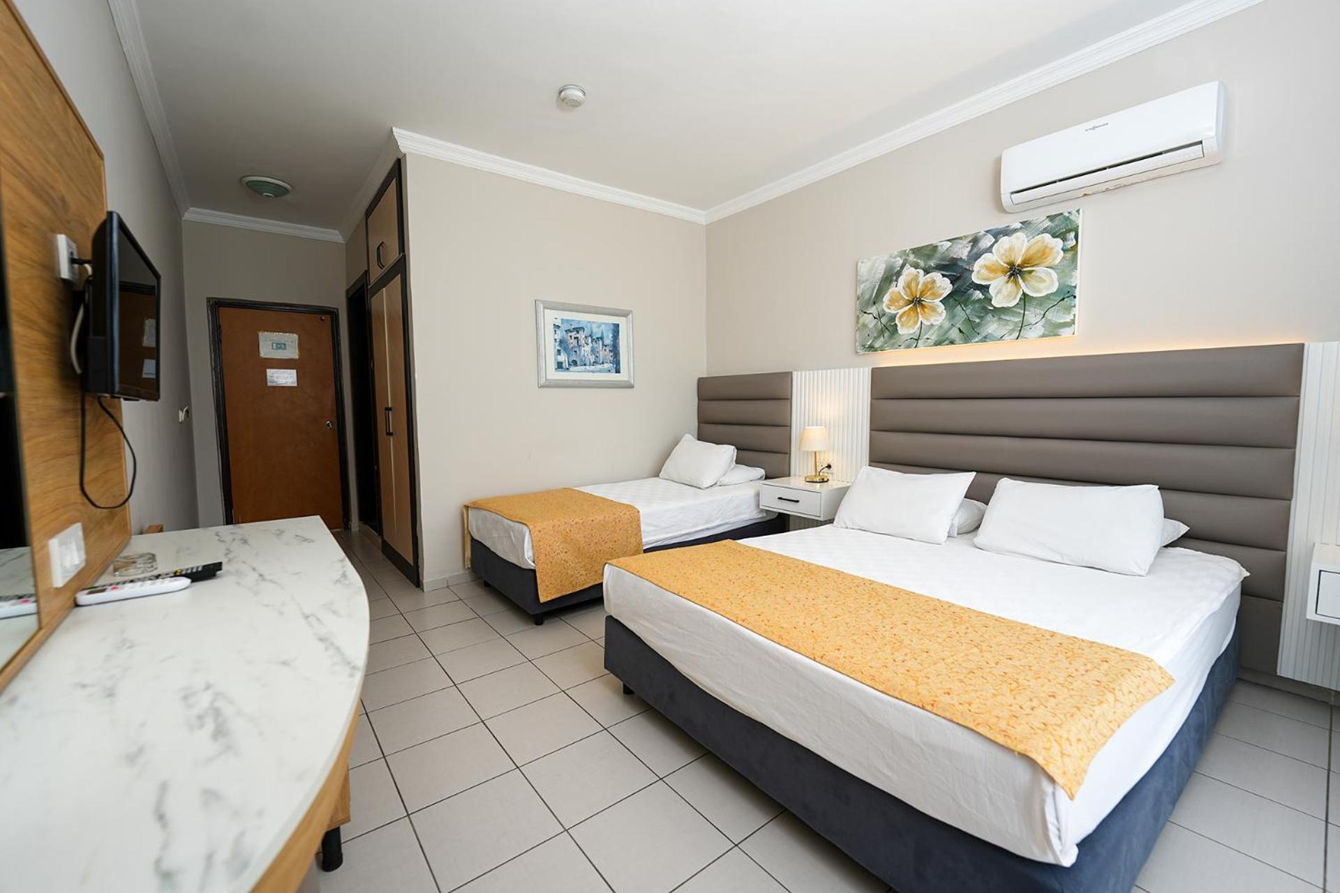 Deluxe Double or Twin Room with Sea View - Photo 6