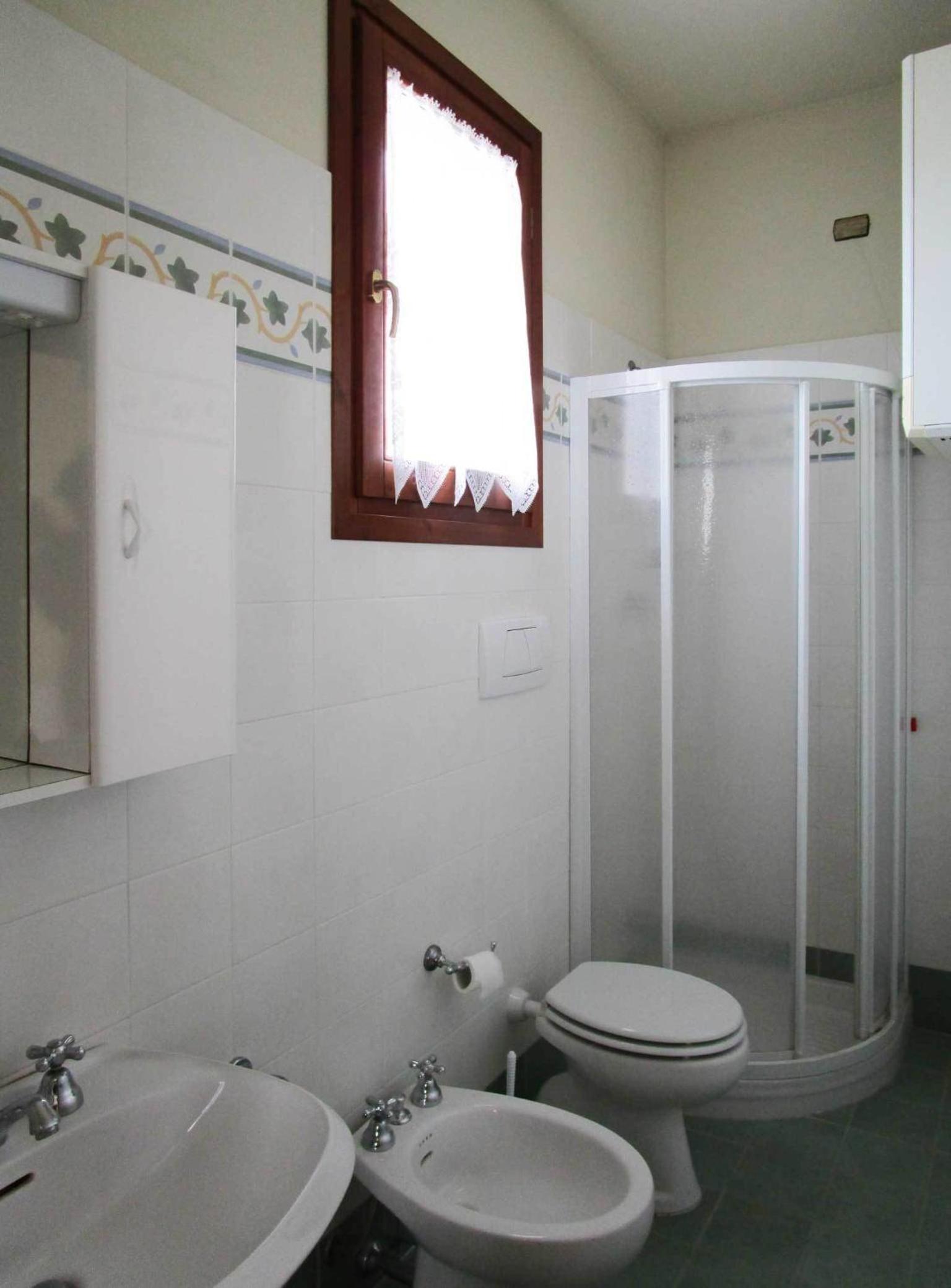One-Bedroom Apartment with Balcony photo 3