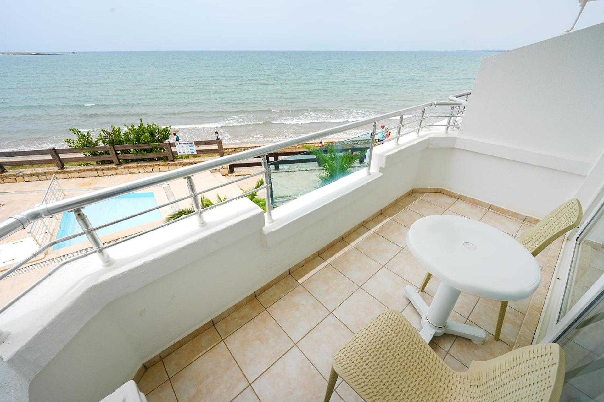 Deluxe Double or Twin Room with Sea View - Photo 4