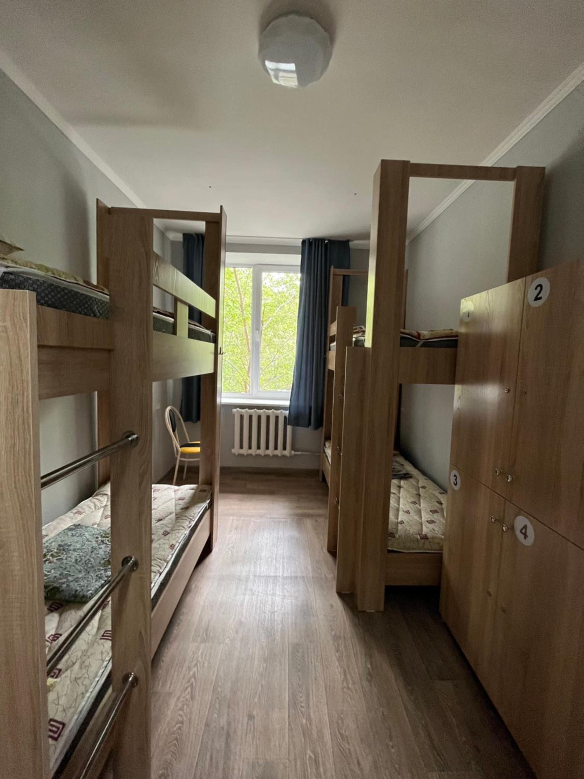 Bed in 4-Bed Male Dormitory Room photo 1