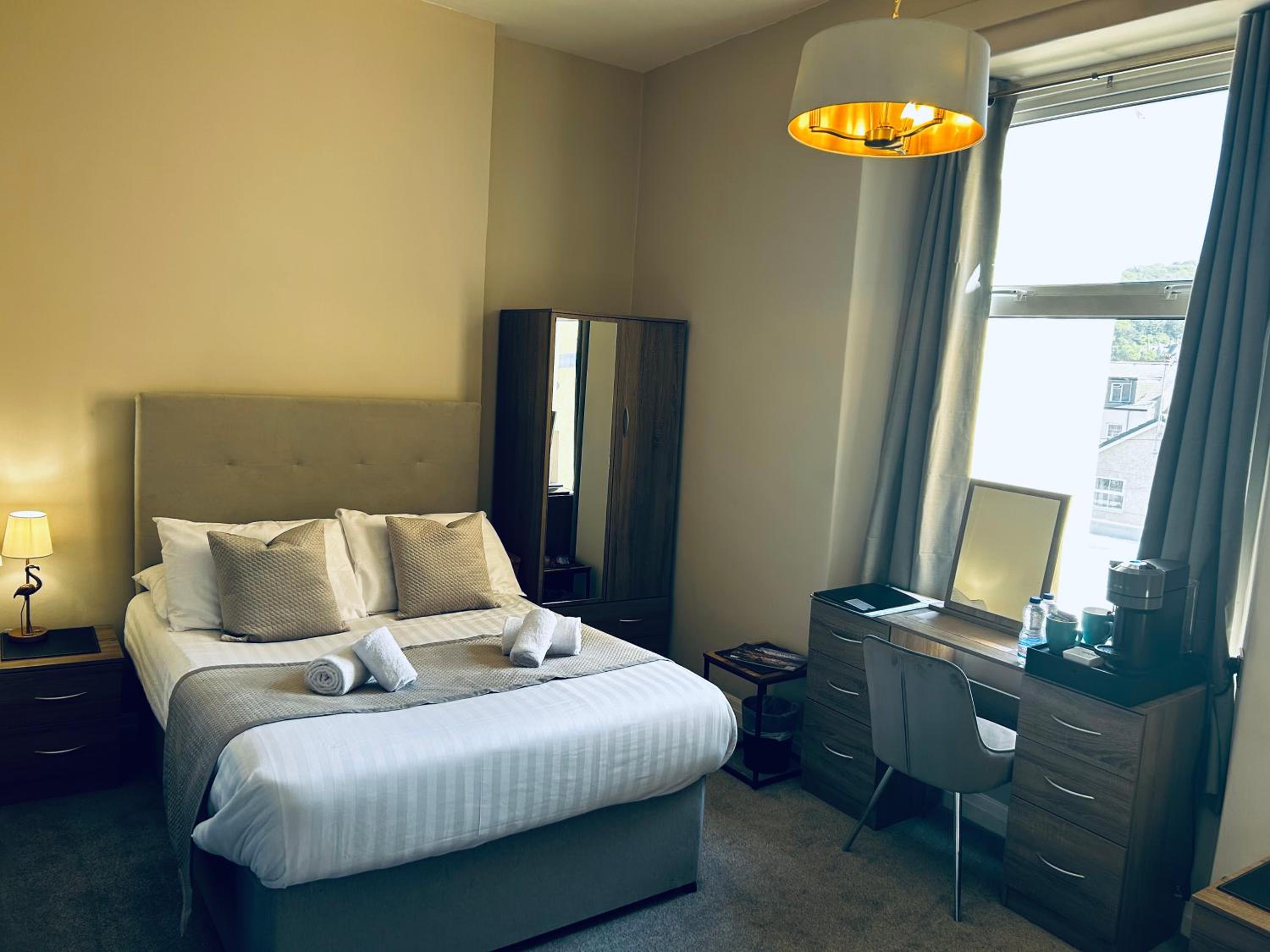 Twin Room with Mountain View photo 2