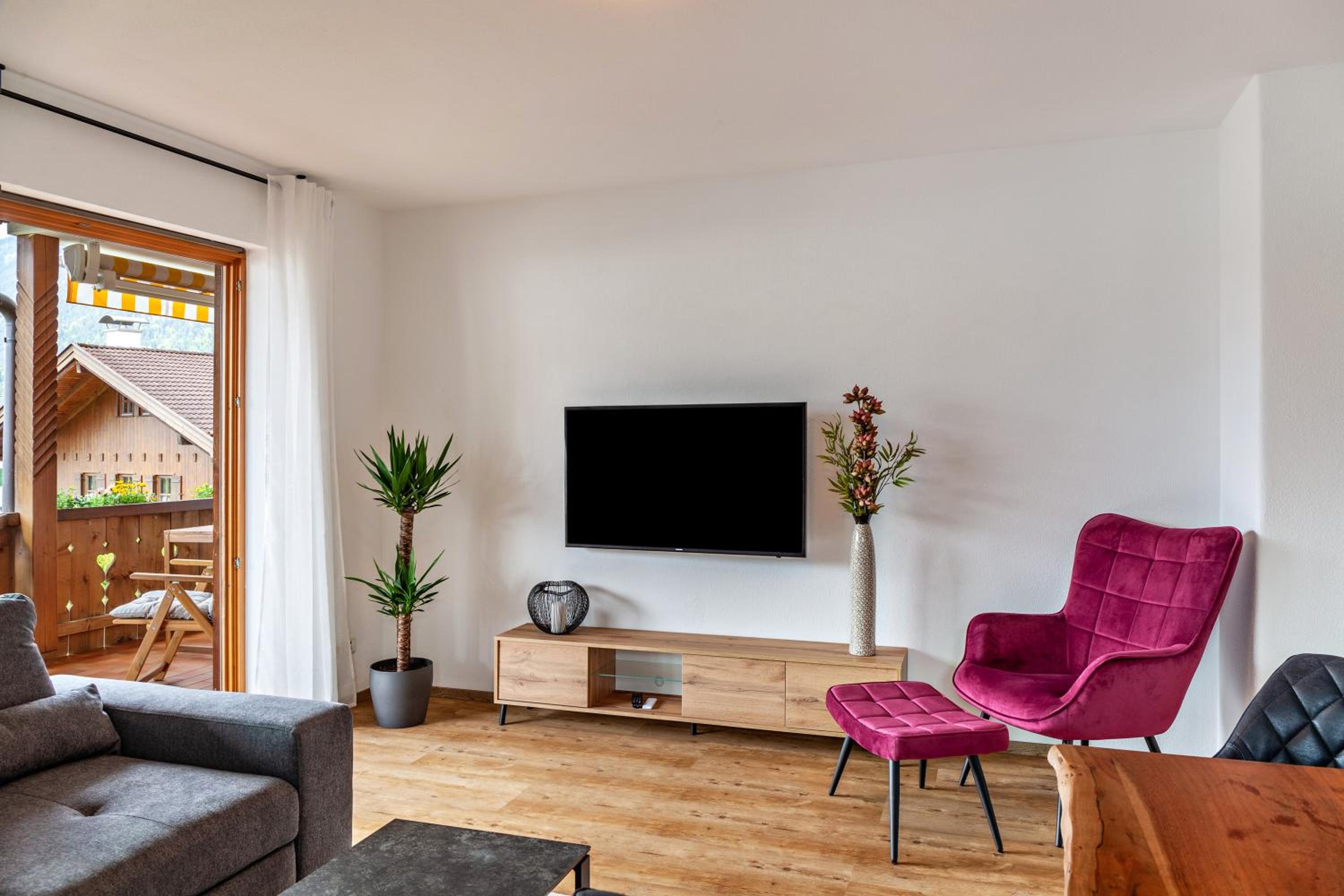 Superior One-Bedroom Apartment with Balcony photo 1