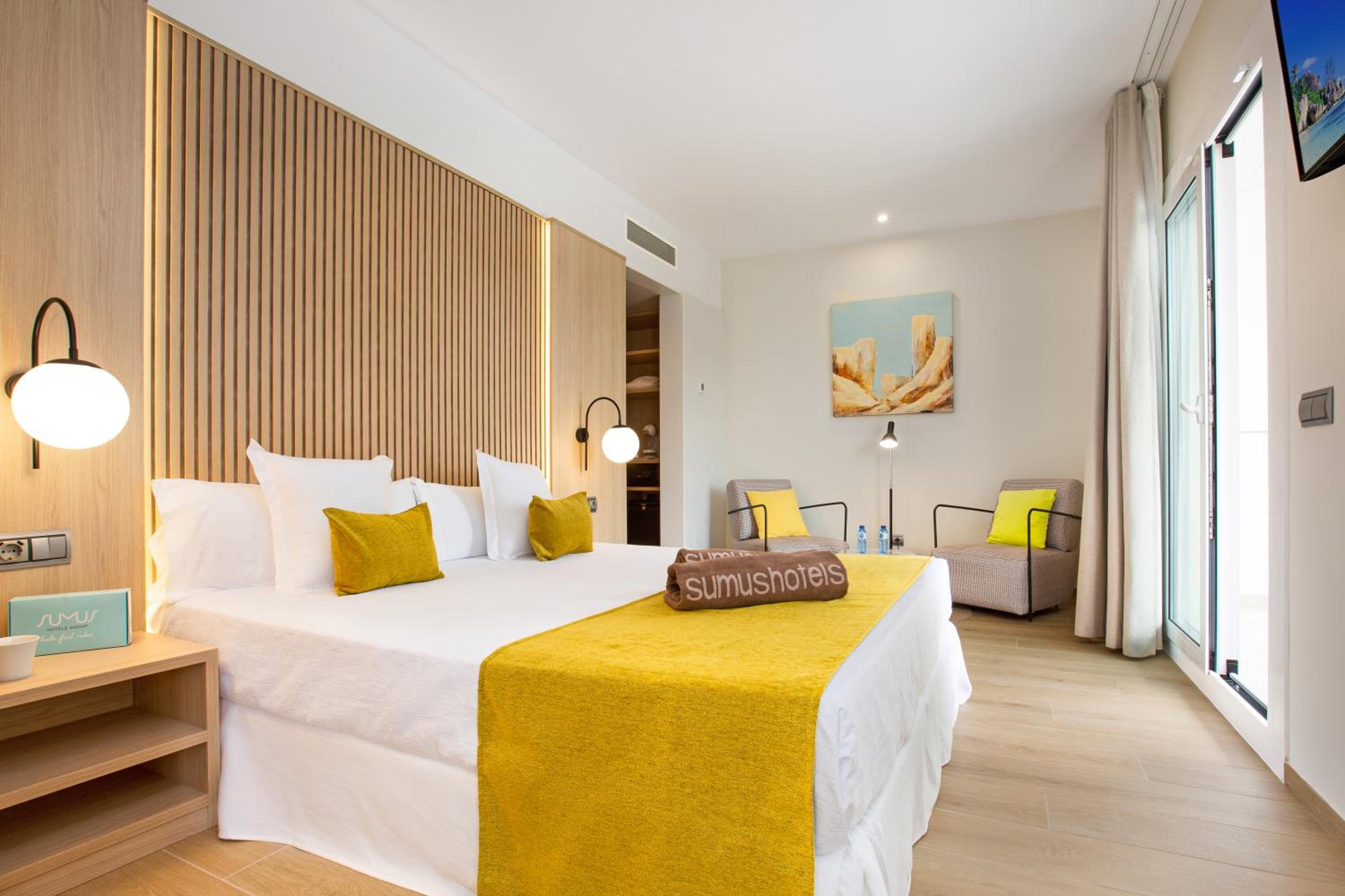 Habitación Doble Exclusiva con Terraza y Acceso a Spa
