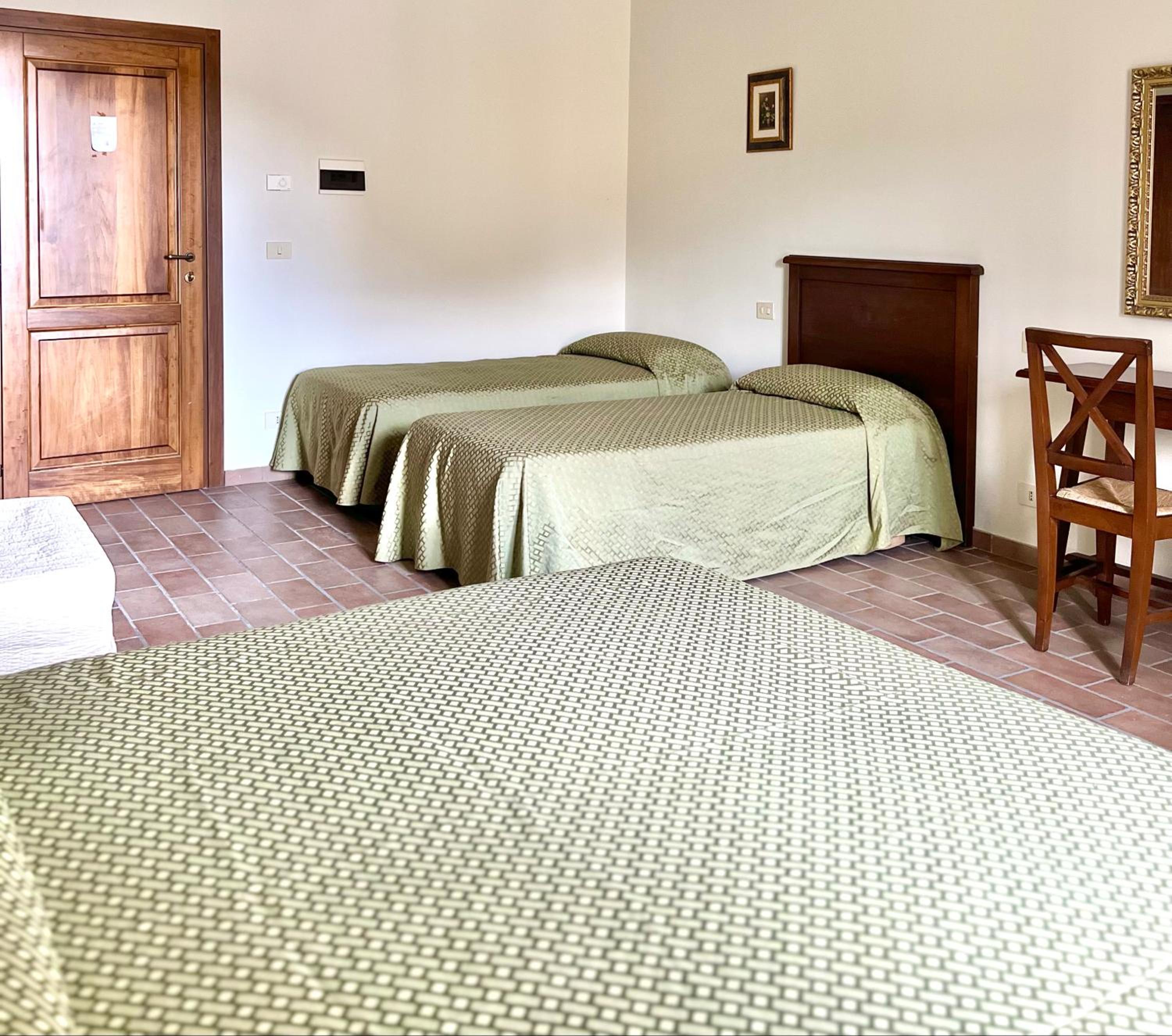 Comfort Quadruple Room photo 3