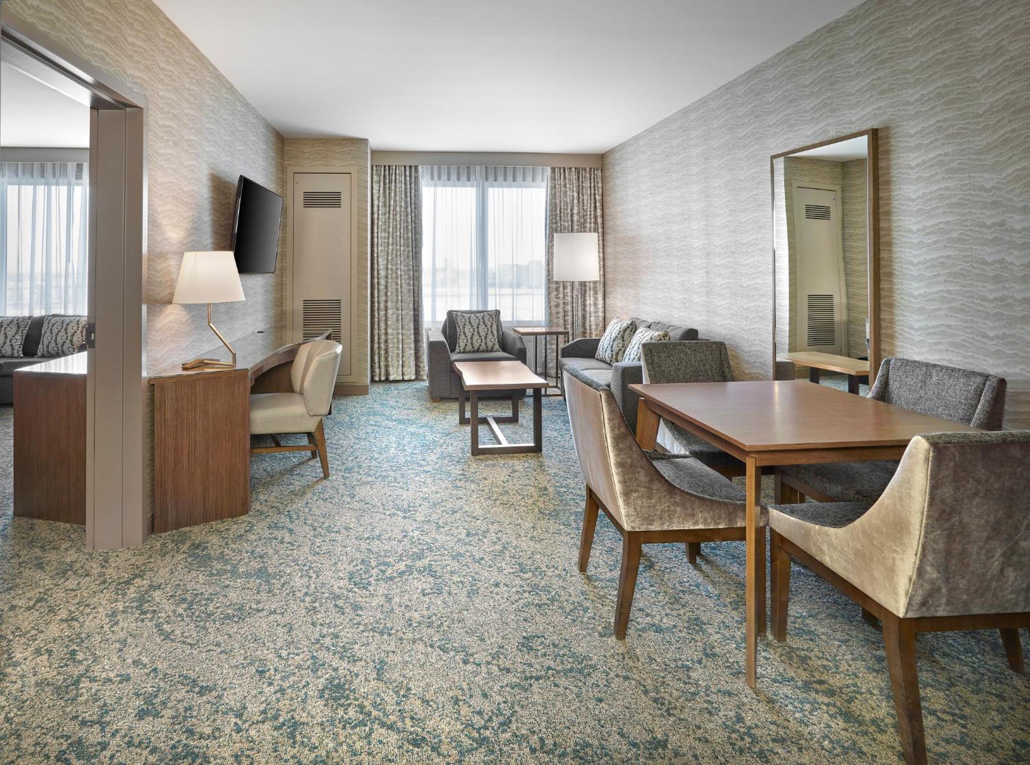 One-Bedroom Executive King Suite
