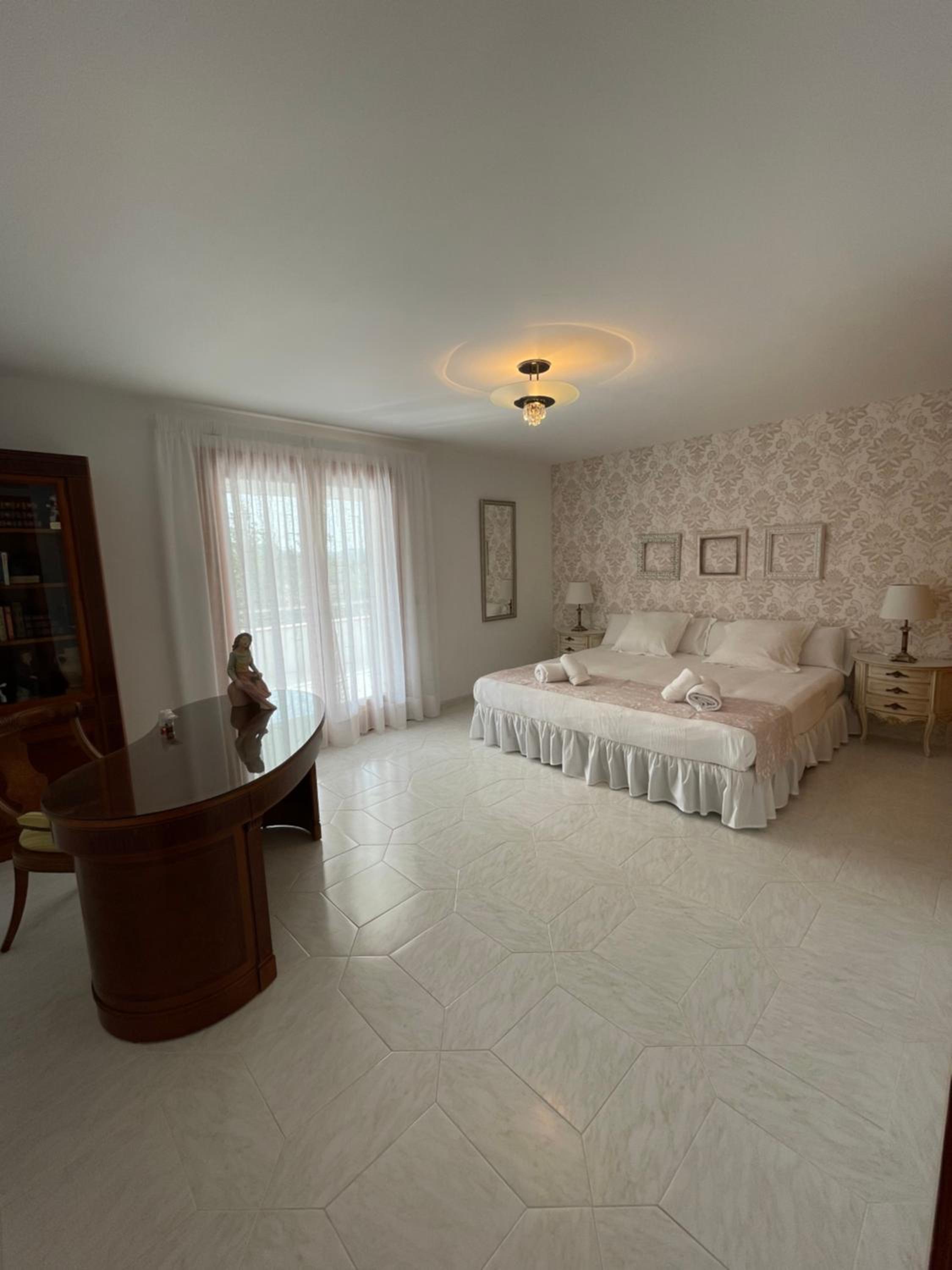 Villa With Private Pool photo 3