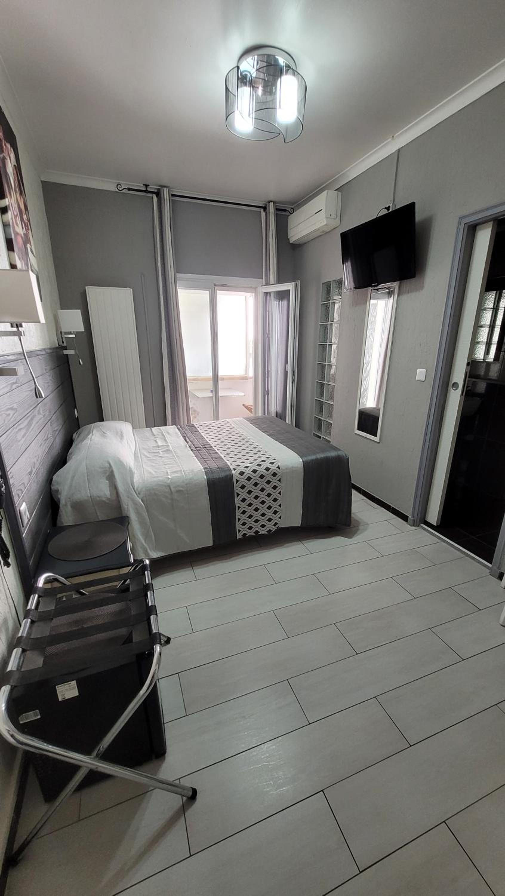 Standard Double Room with bathroom and terrace