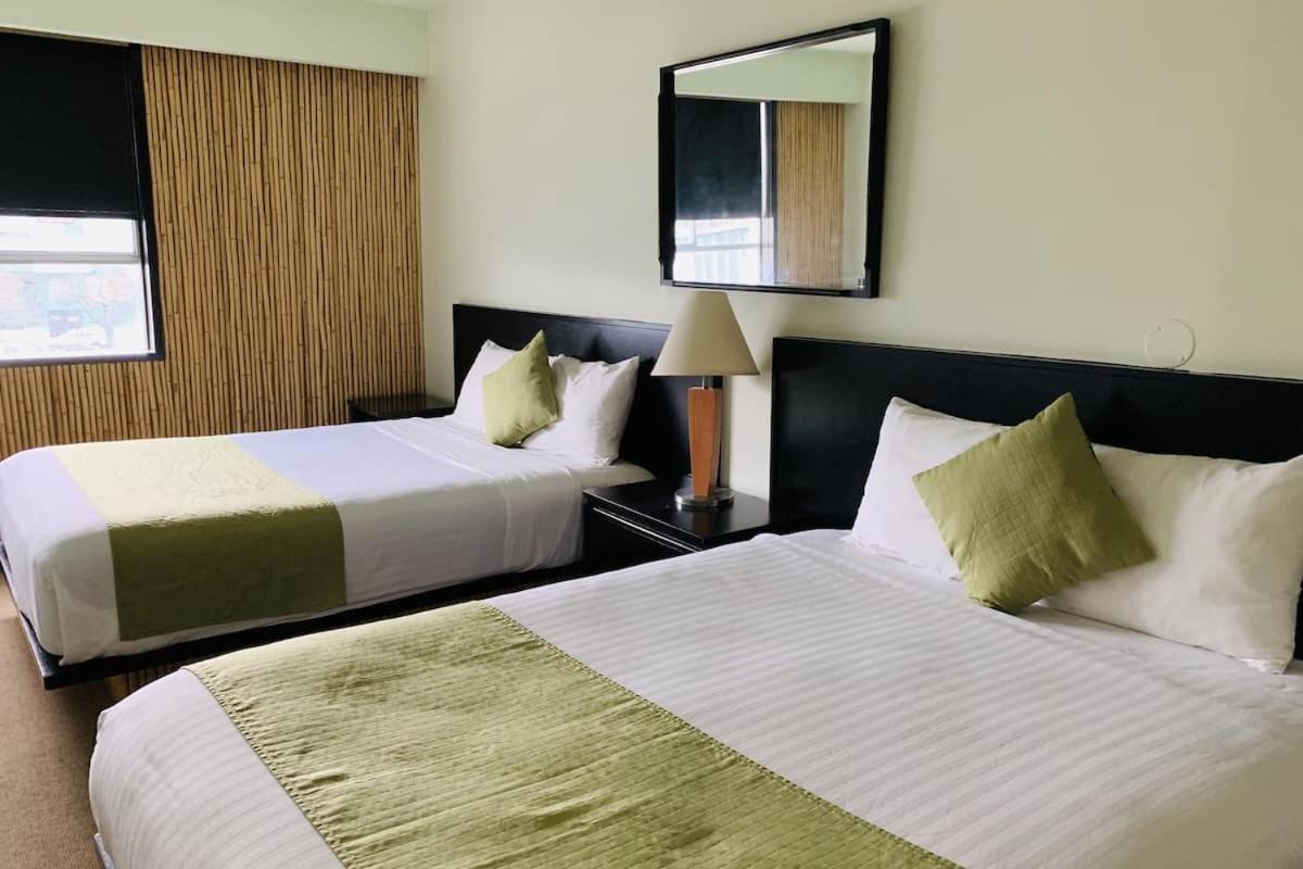 Queen Room with Two Queen Beds photo 1