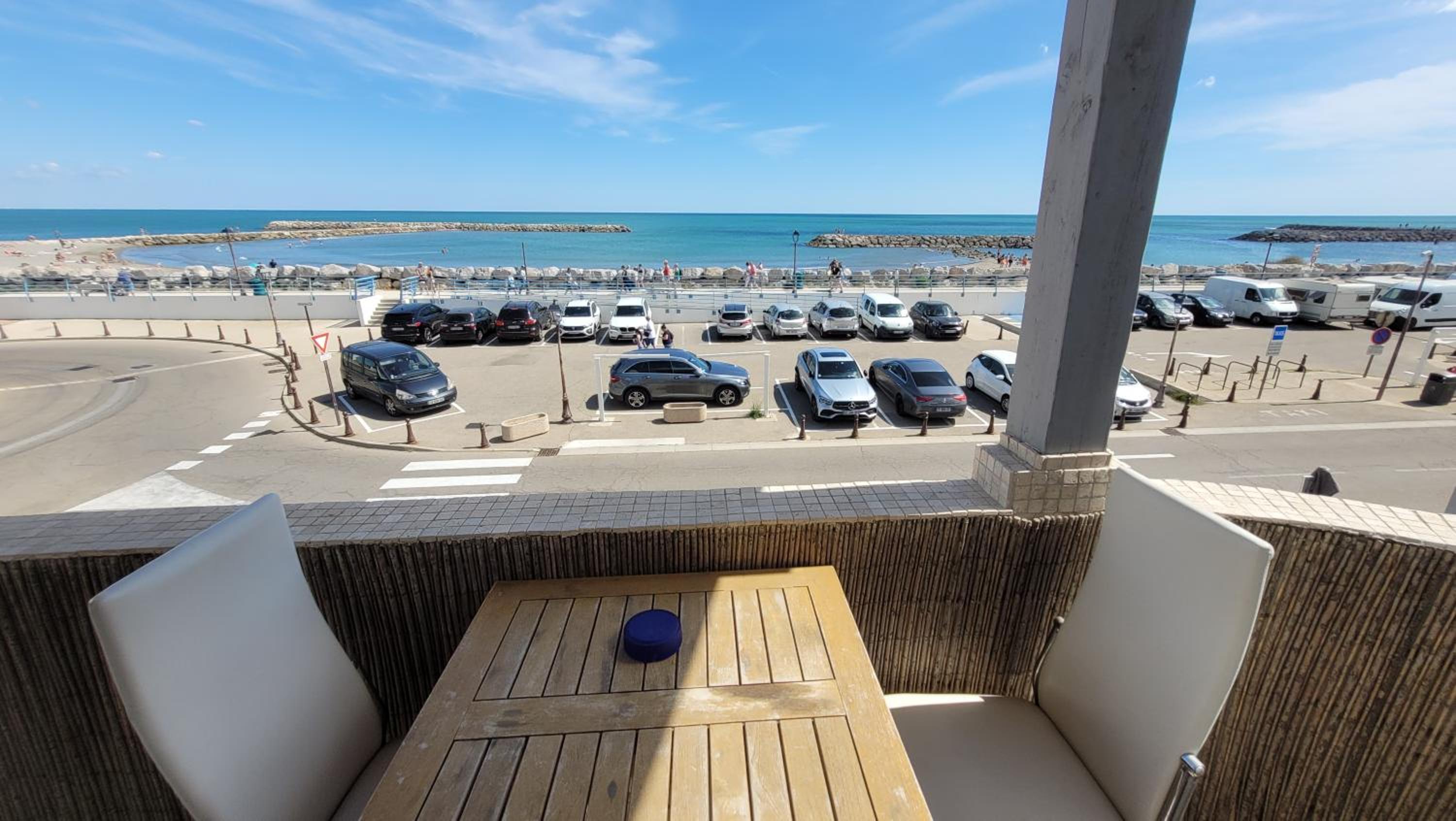 Premium Double Room with bathroom, balcony and sea view photo 3