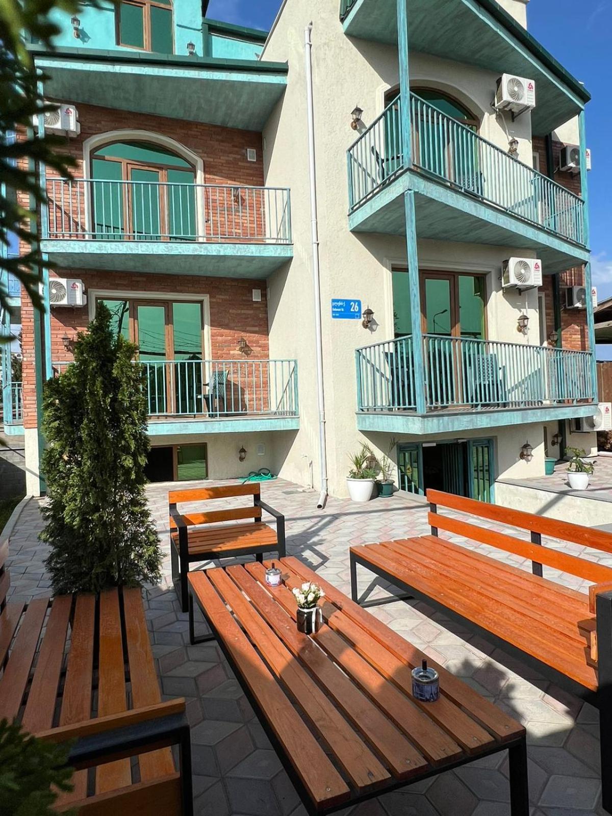 Apartment - Ground Floor - Photo 2