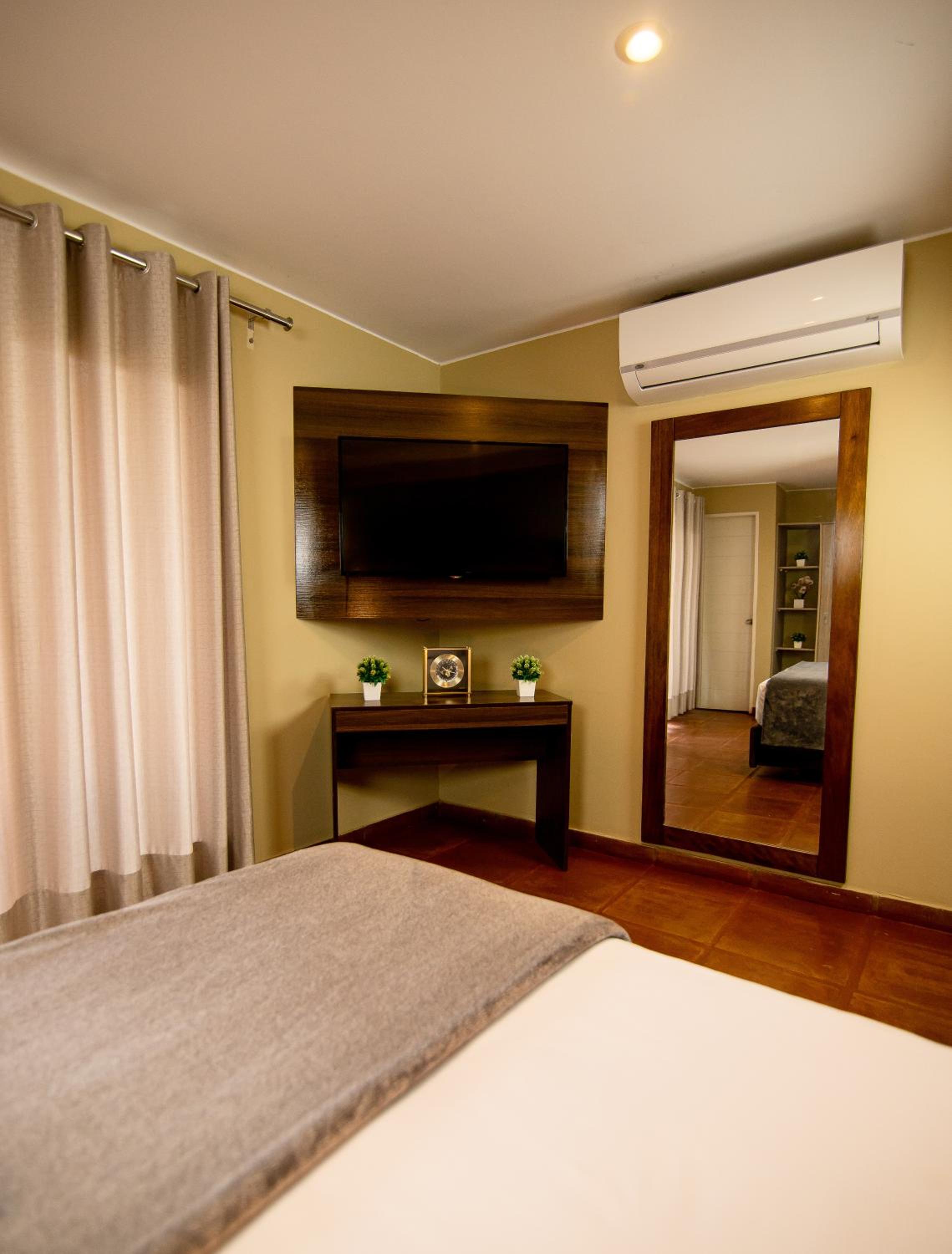 Twin Room with Terrace and Air Conditioning photo 3
