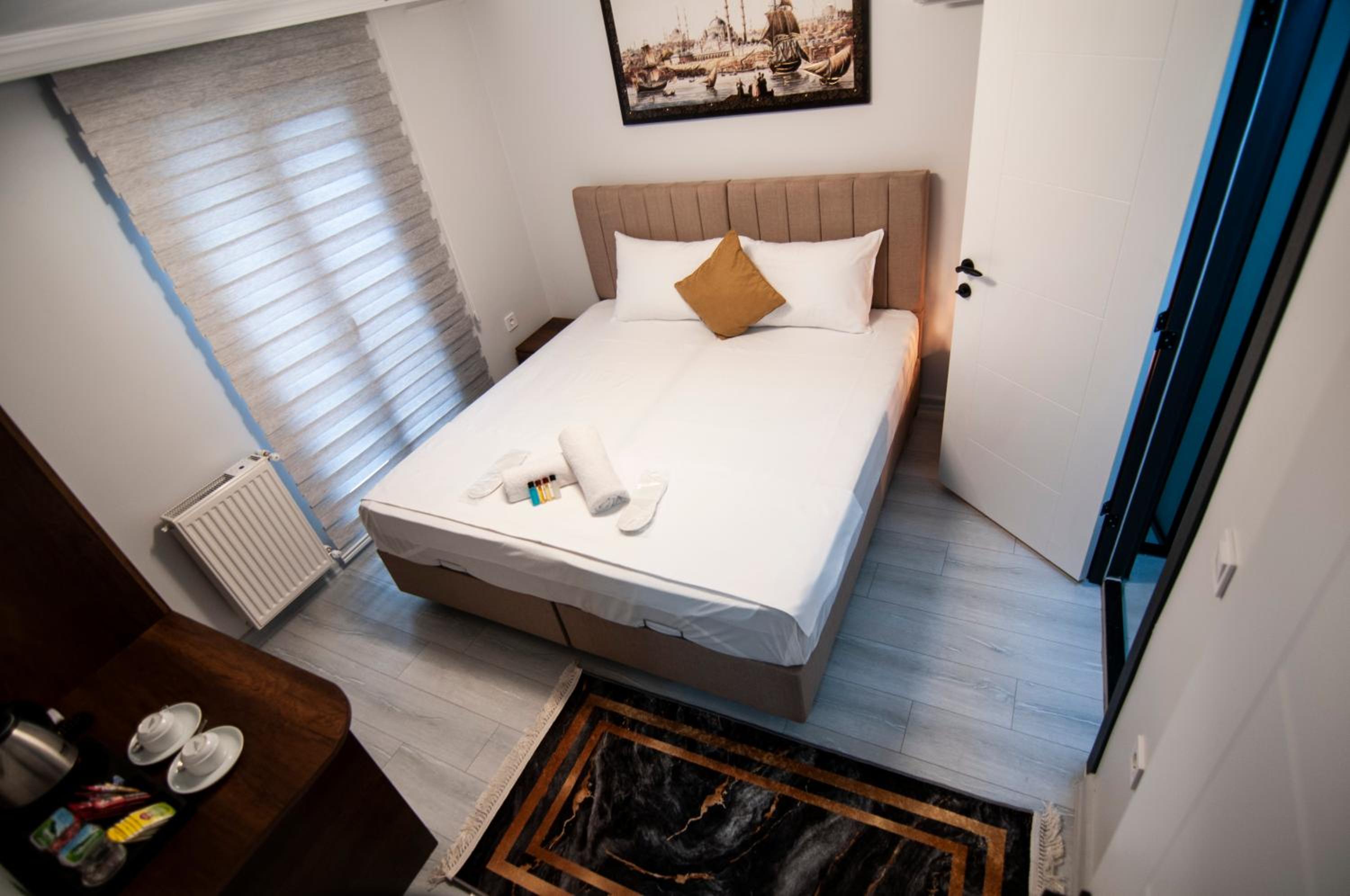 Standard Double Room photo 2