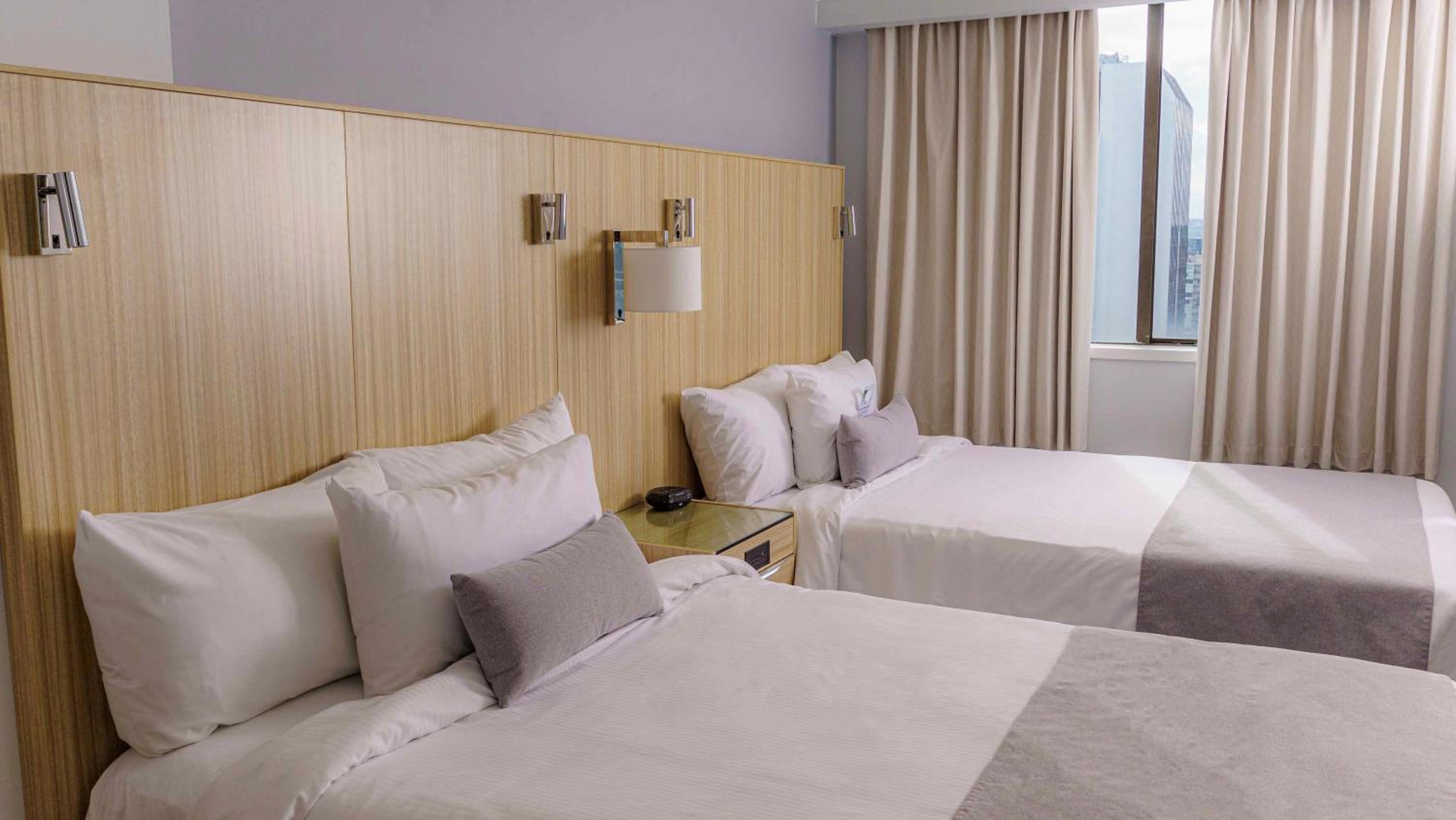 One-Bedroom Suite - Photo 13