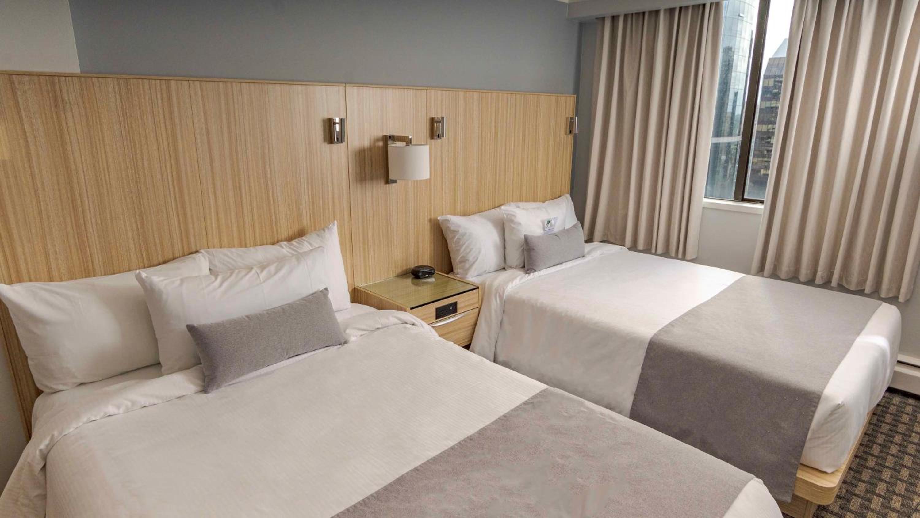 One-Bedroom Suite - Photo 7