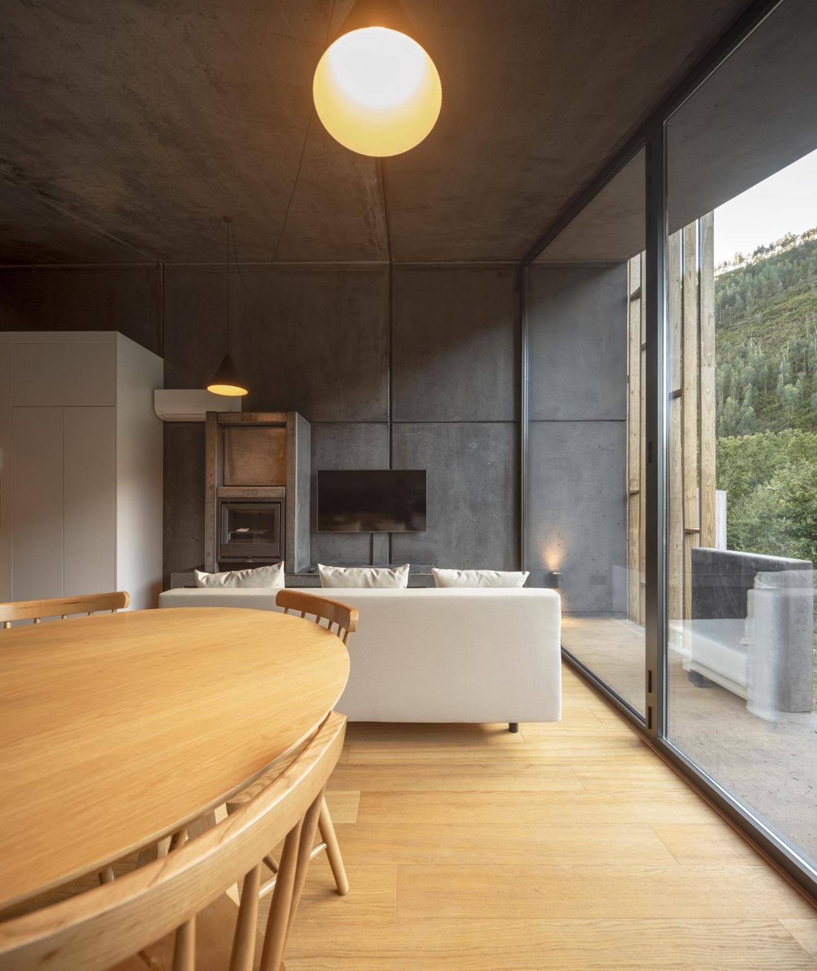 Two-Bedroom House photo 2