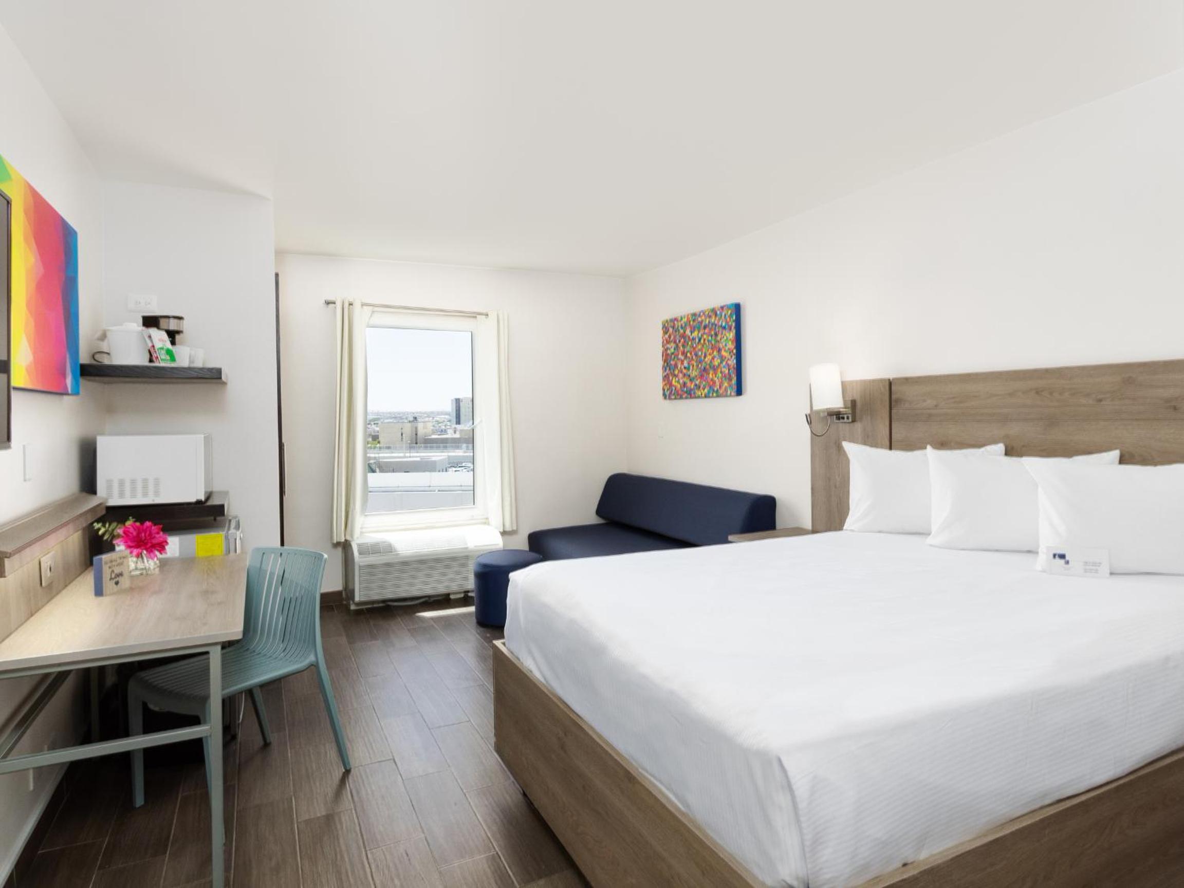 Standard Queen Room - Photo 1