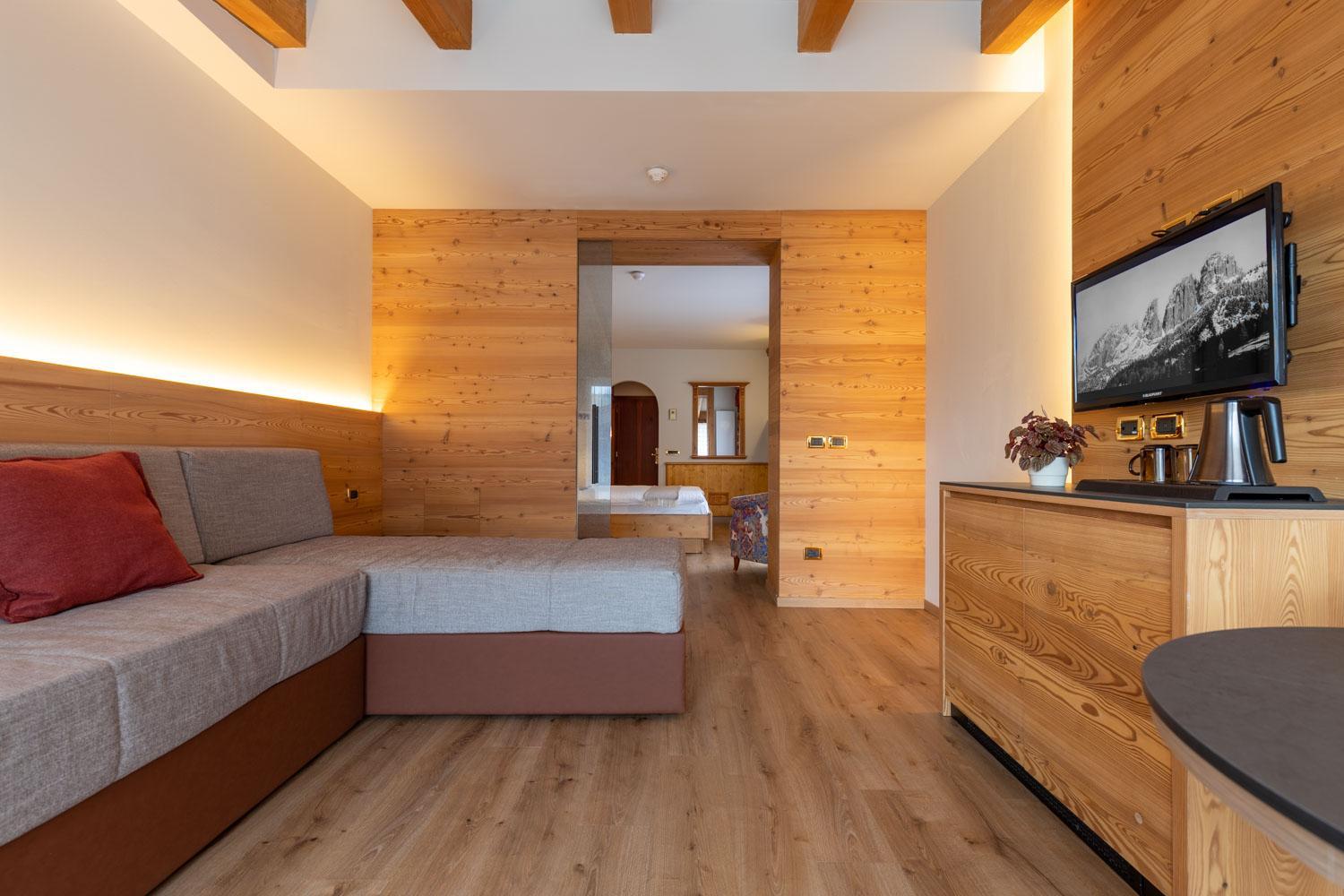 Suite - Photo 3