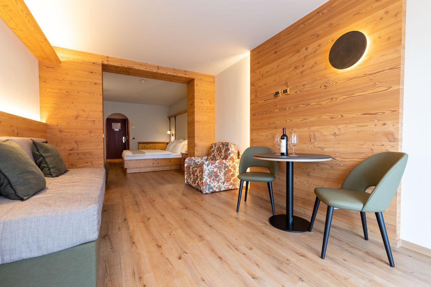 Junior Suite with Balcony photo 1