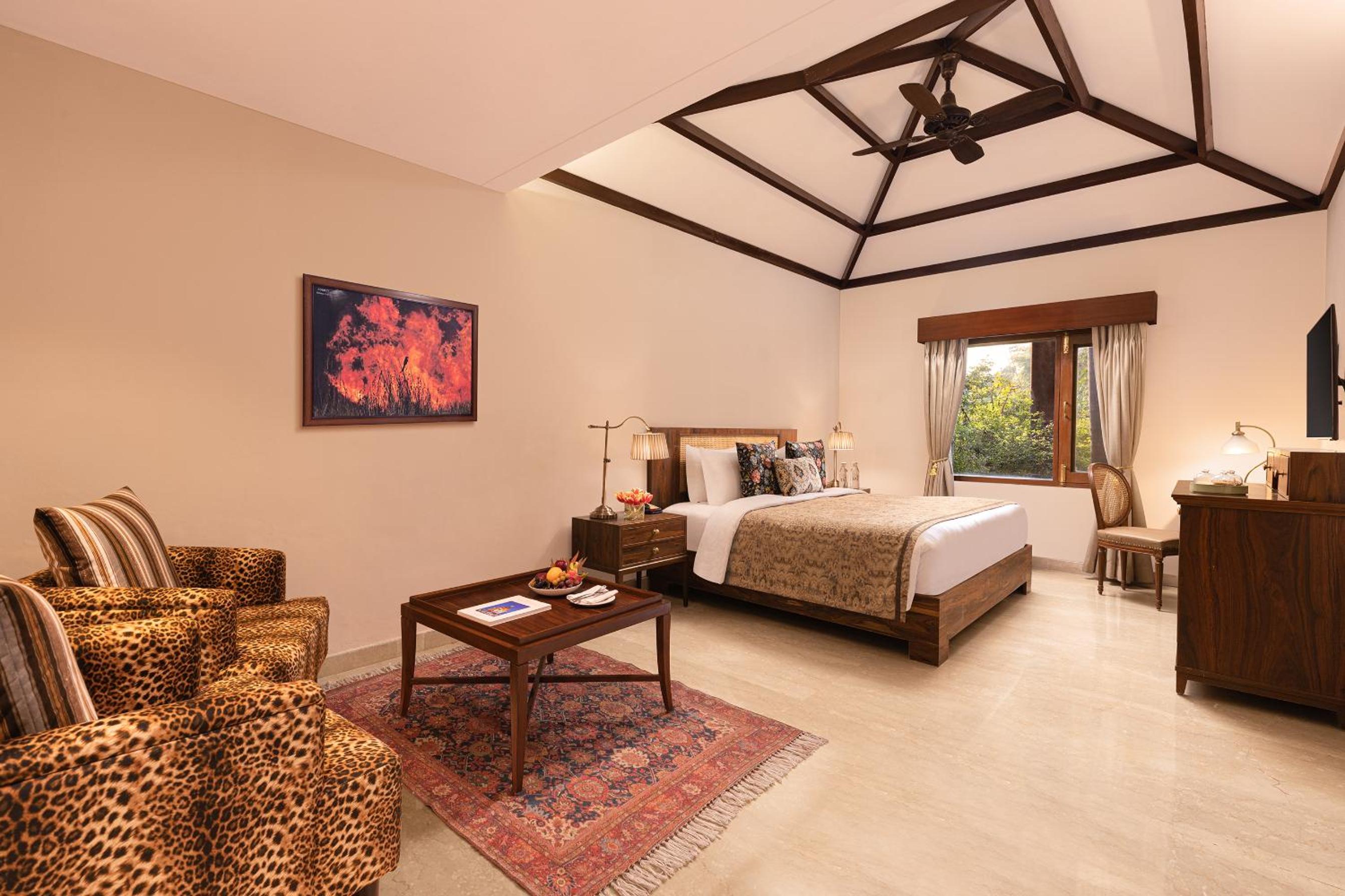 Corbett Suite King Bed Garden & Pool View photo 3