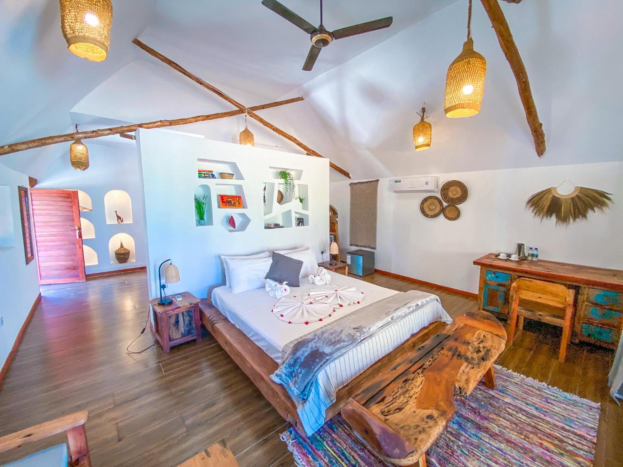 Deluxe Suite with Sea View