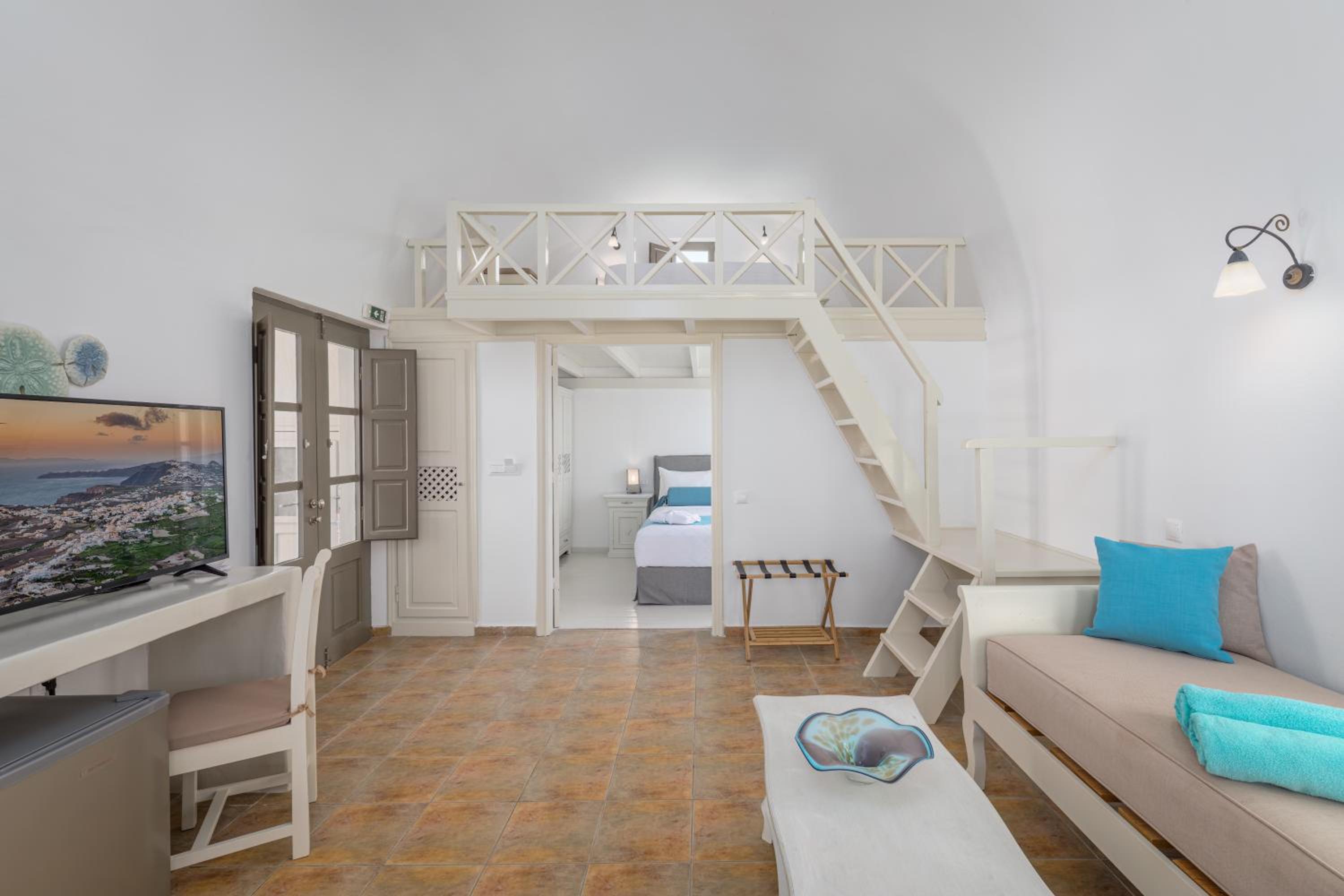 Elegant Master Suite with Sea Vista