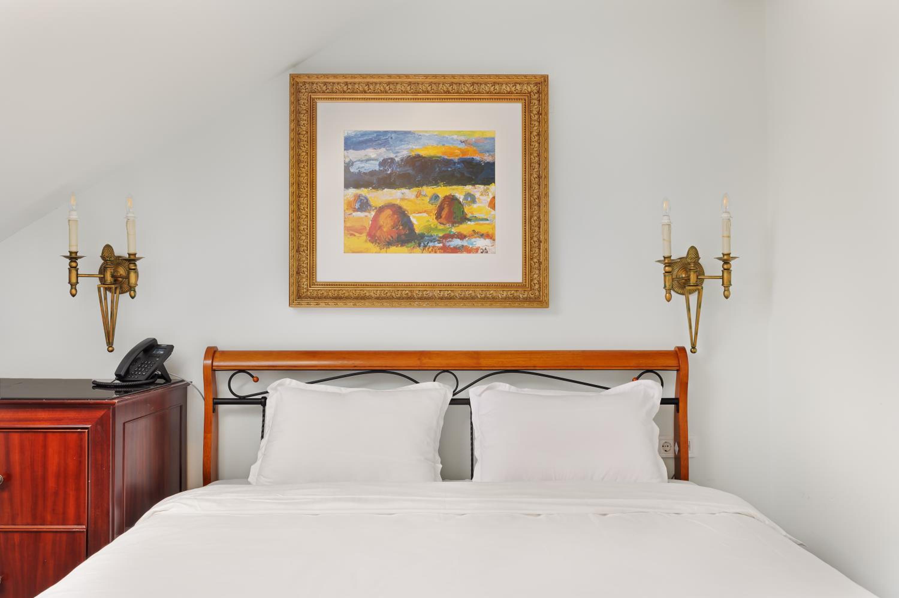 Standard Double Room - Photo 6