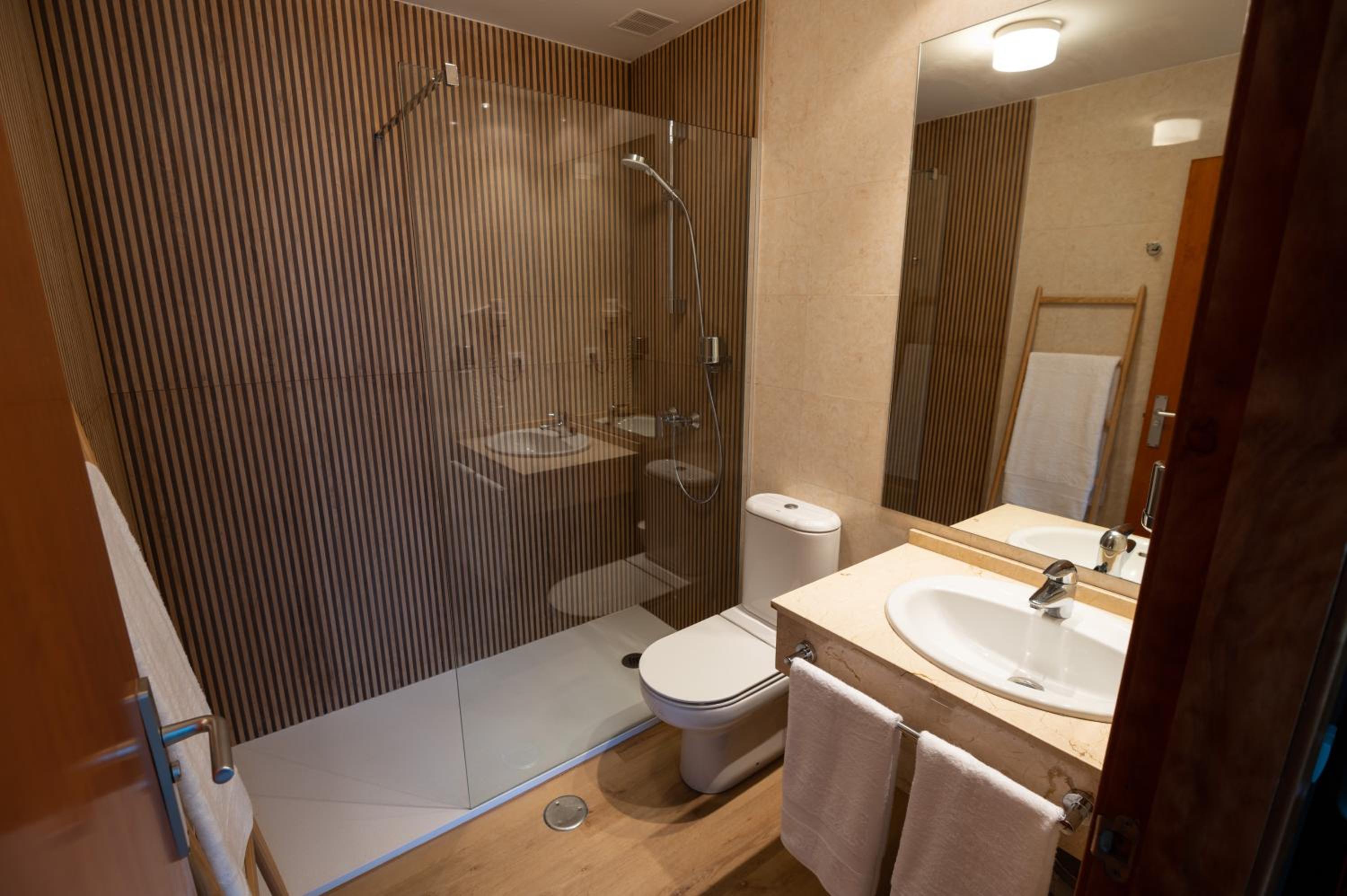 Apartment Premium with Terrace - Photo 22