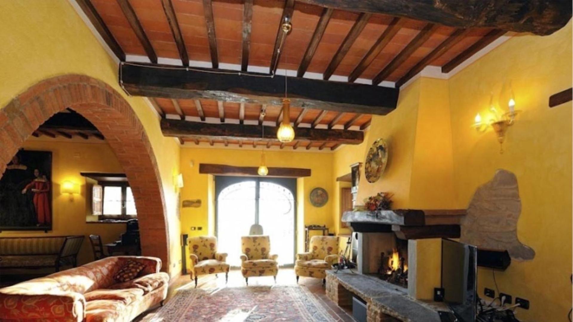 Villa photo 1