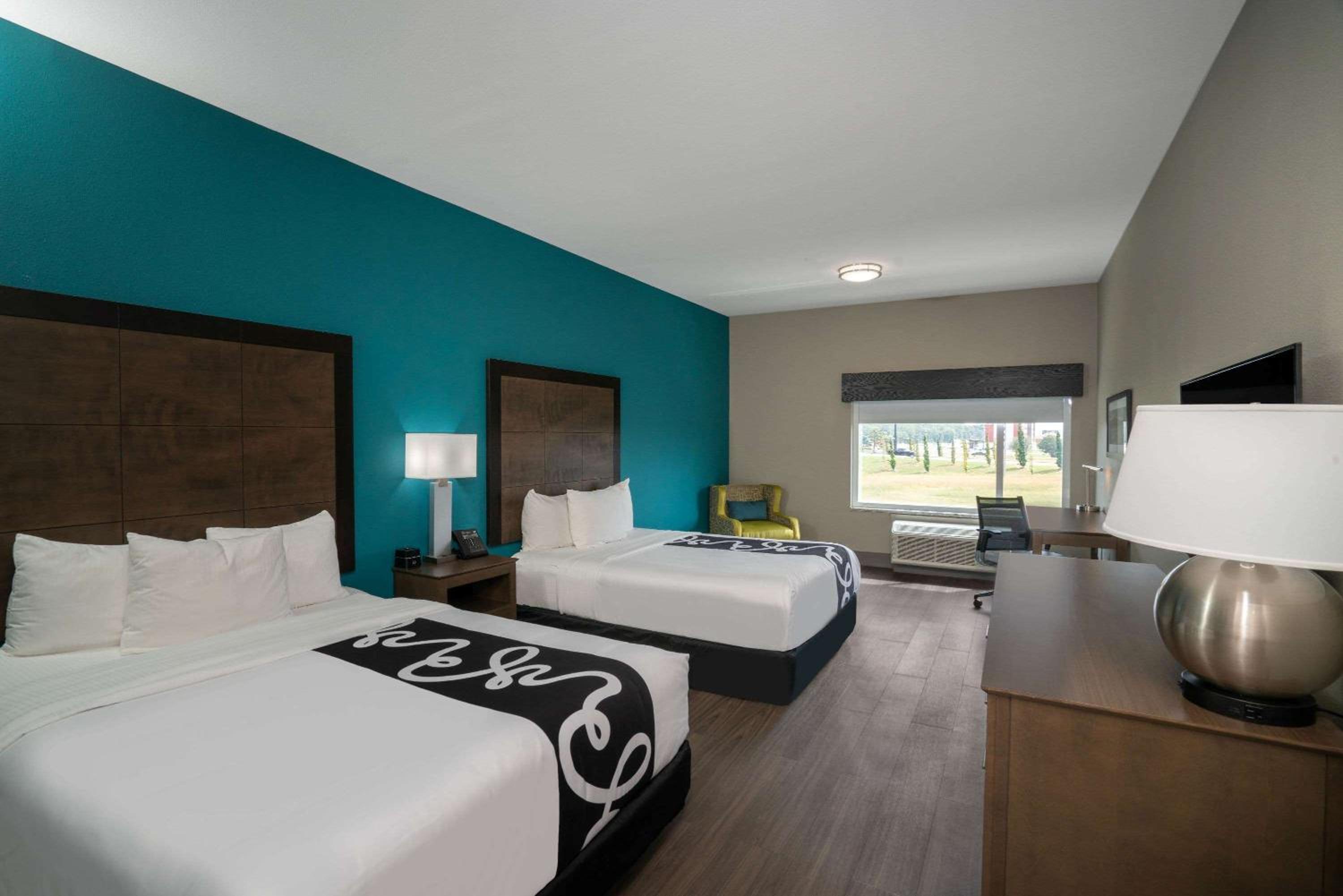 Queen Room with Two Queen Beds - Mobility Access/Non-Smoking