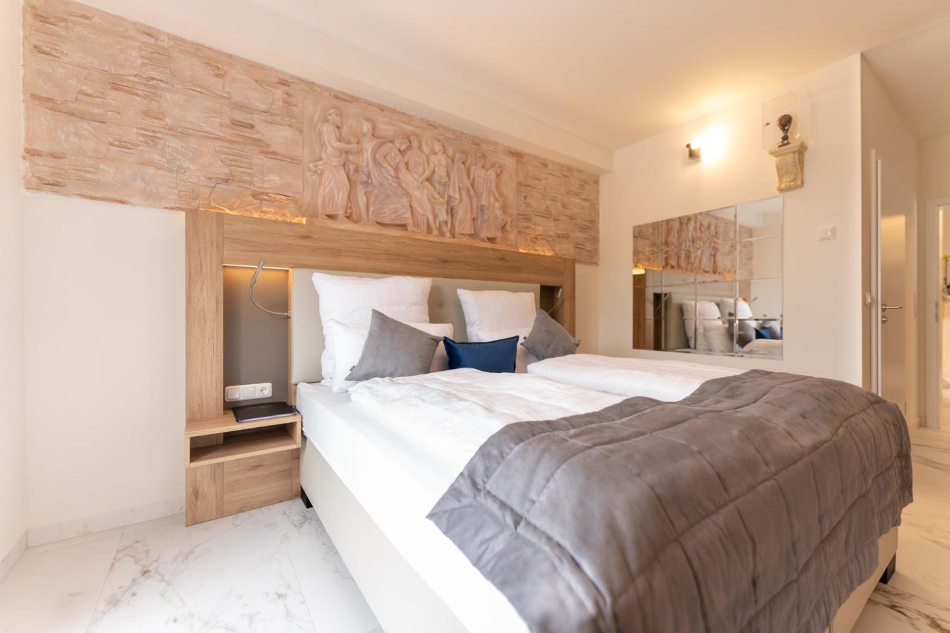 Double Room with Terrace - Photo 13