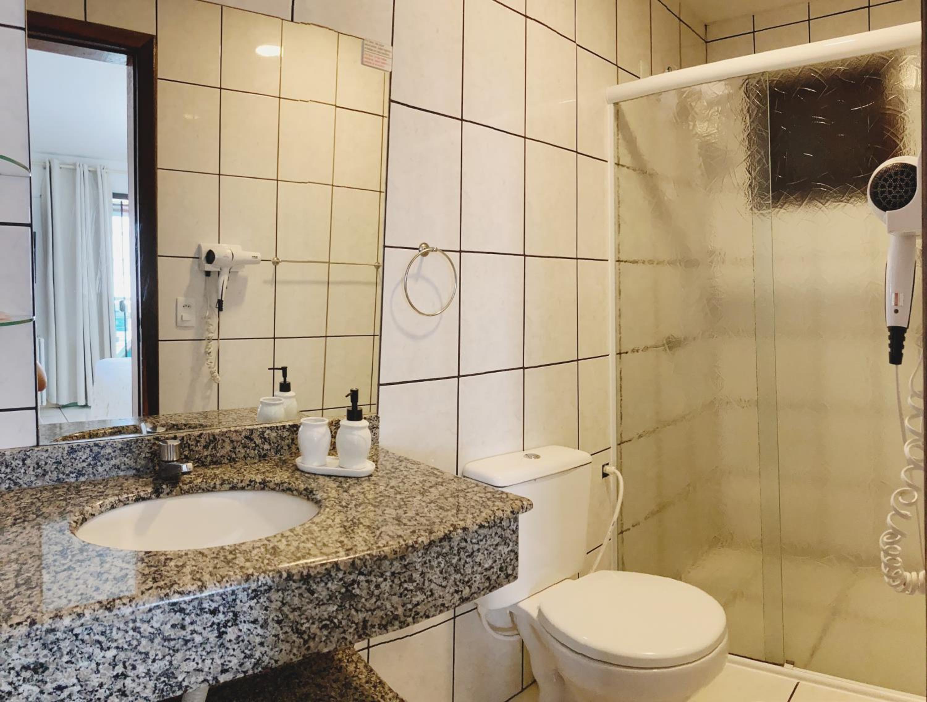 Triple Room with Balcony - Photo 5
