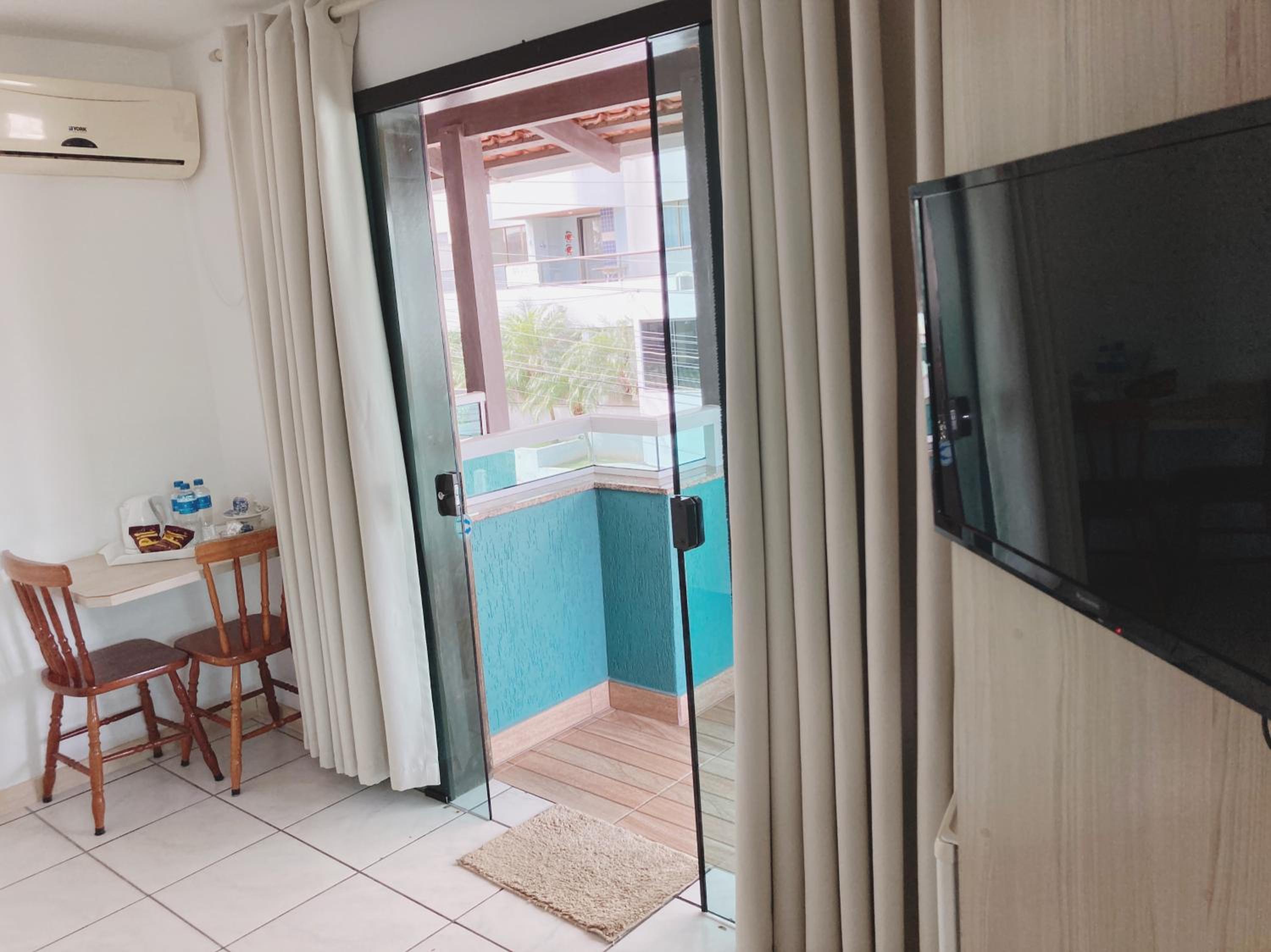 Triple Room with Balcony - Photo 2