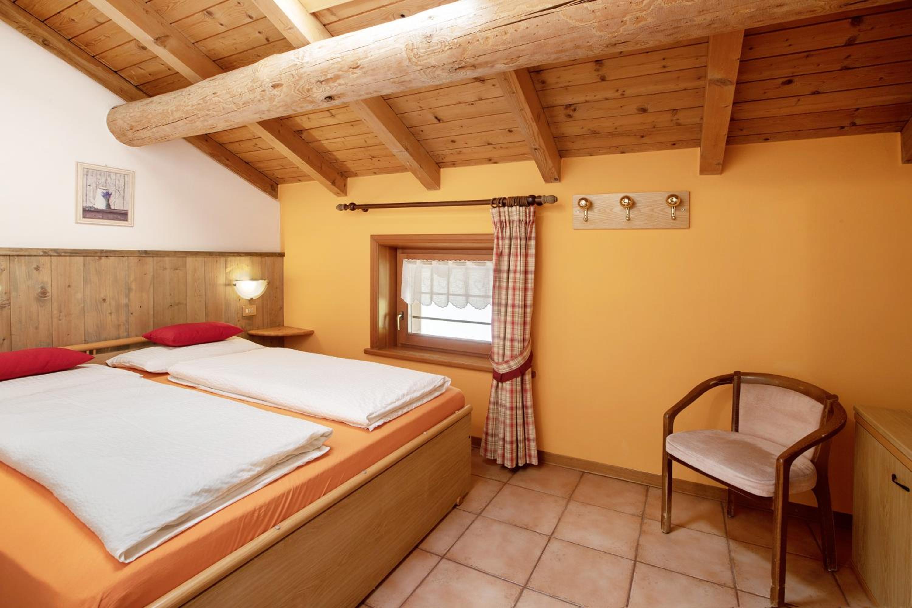 Superior One-Bedroom Apartment with Balcony