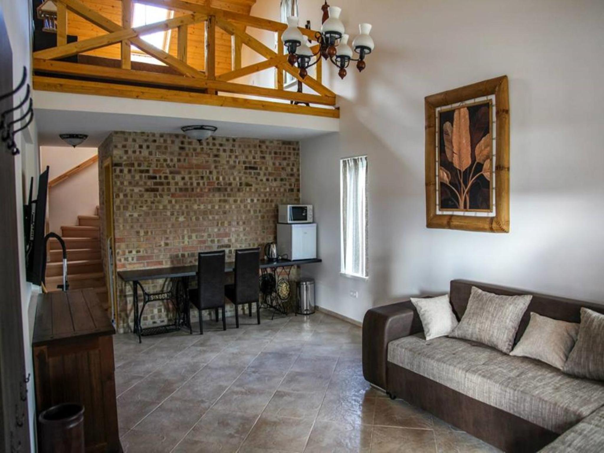 Maisonette photo 1